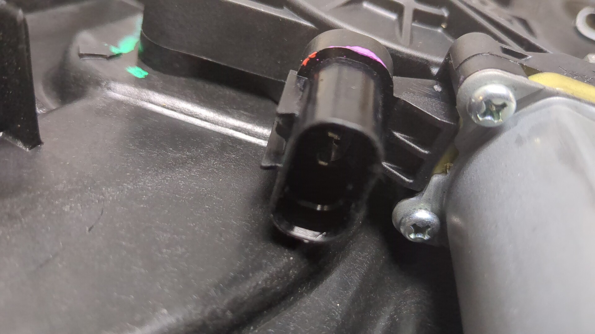 Стеклоподъемник электр. задний правый