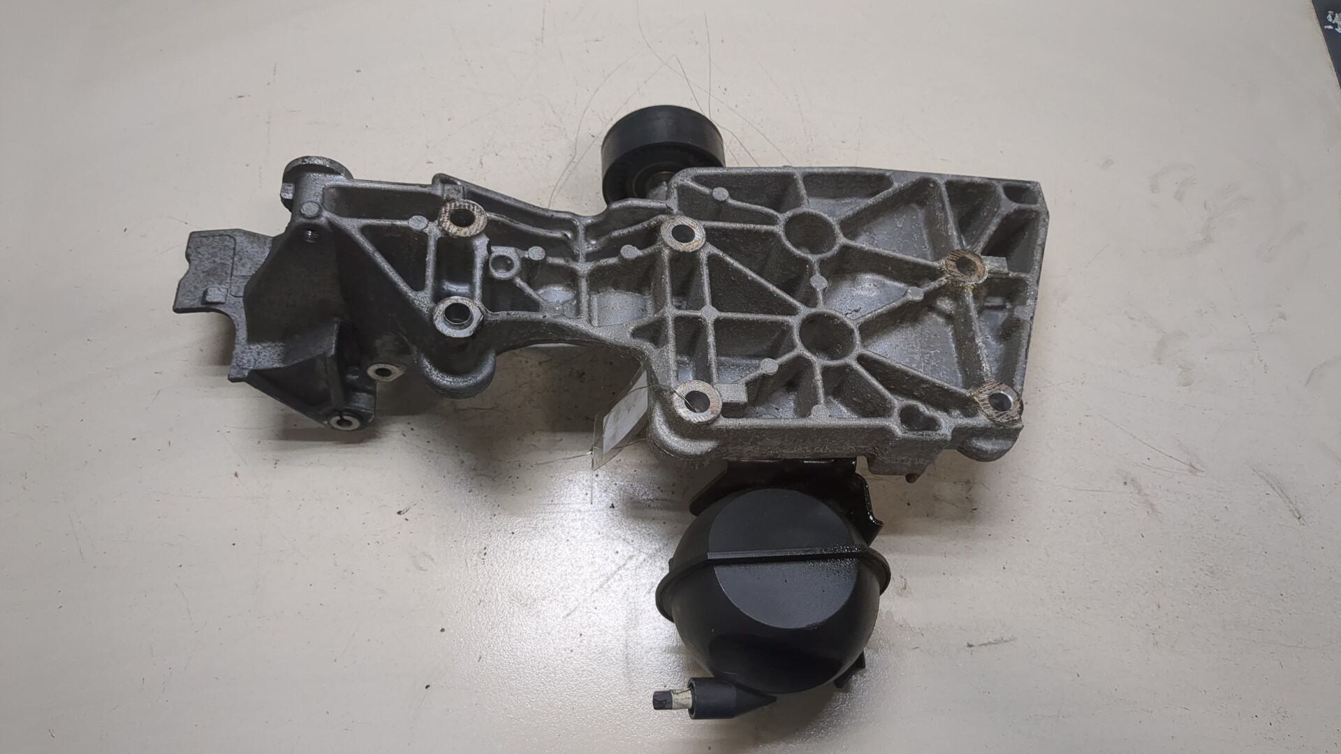 Кронштейн генератора