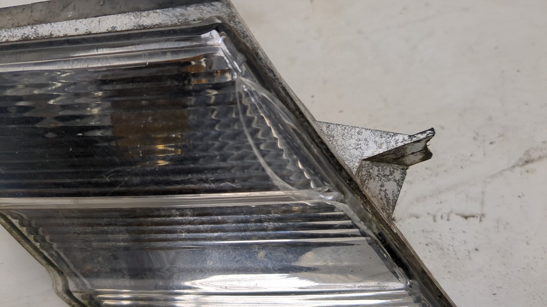 Повторитель на крыло правый