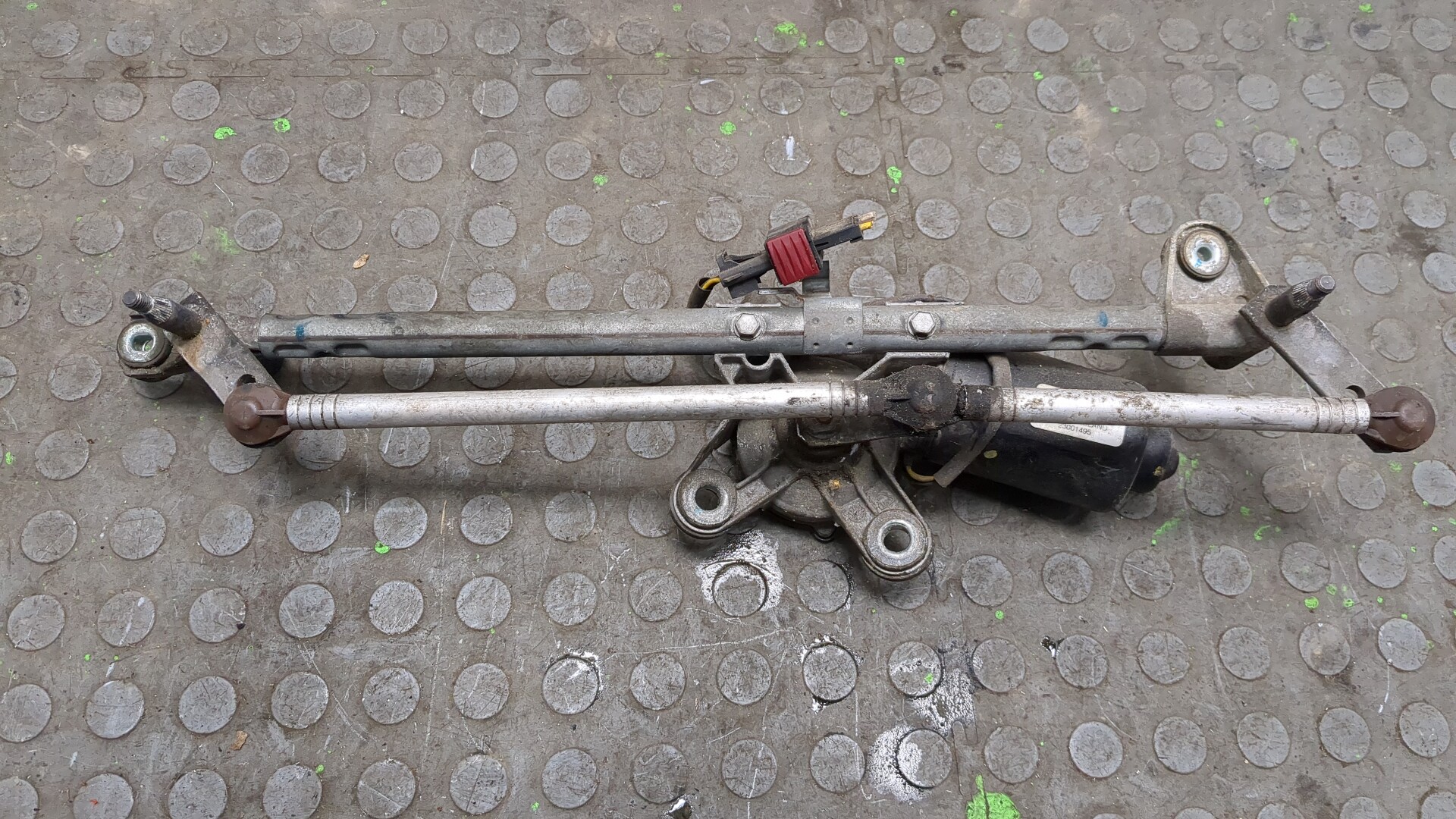 Трапеция стеклоочистителей