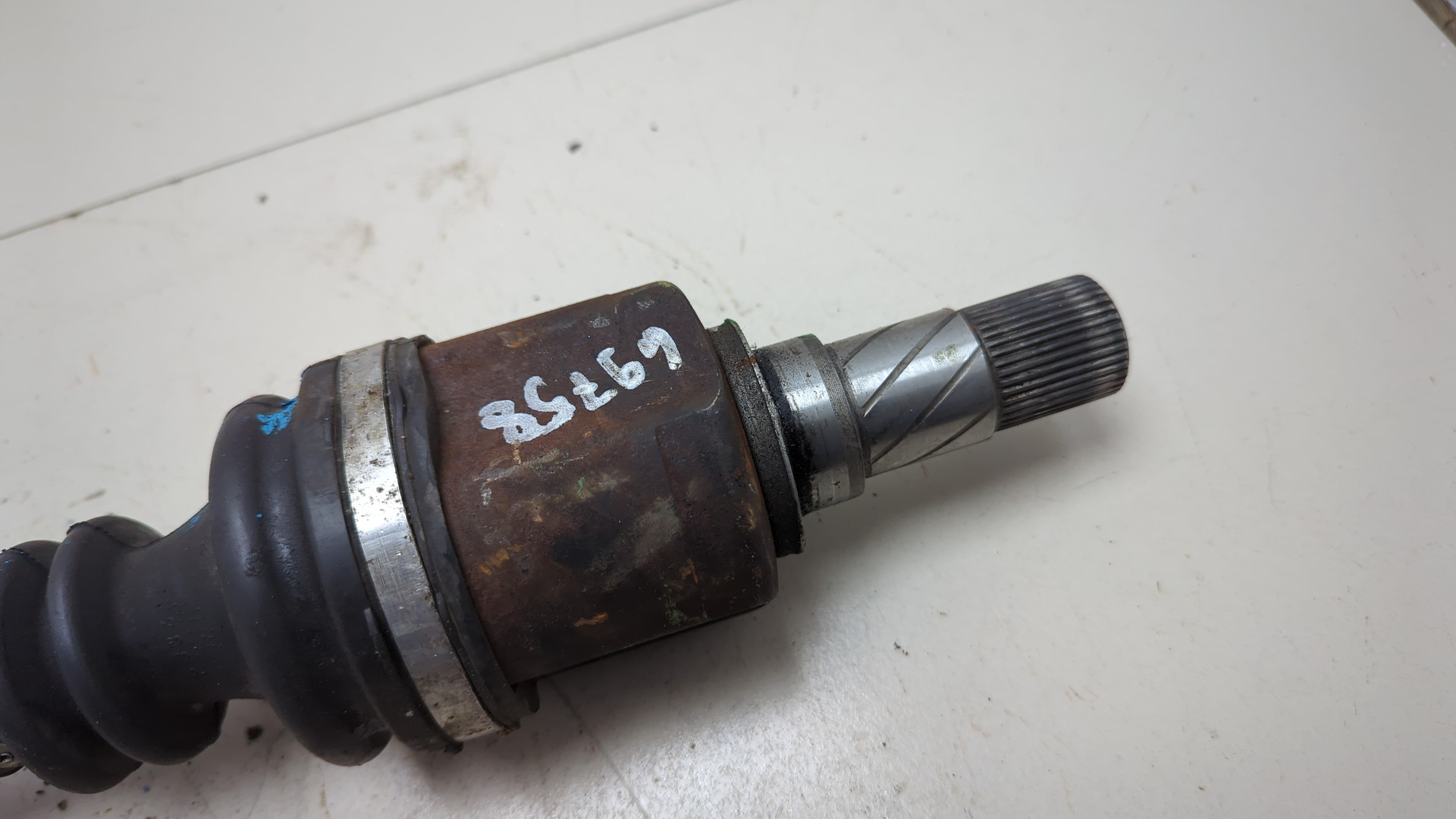 Полуось передняя левая