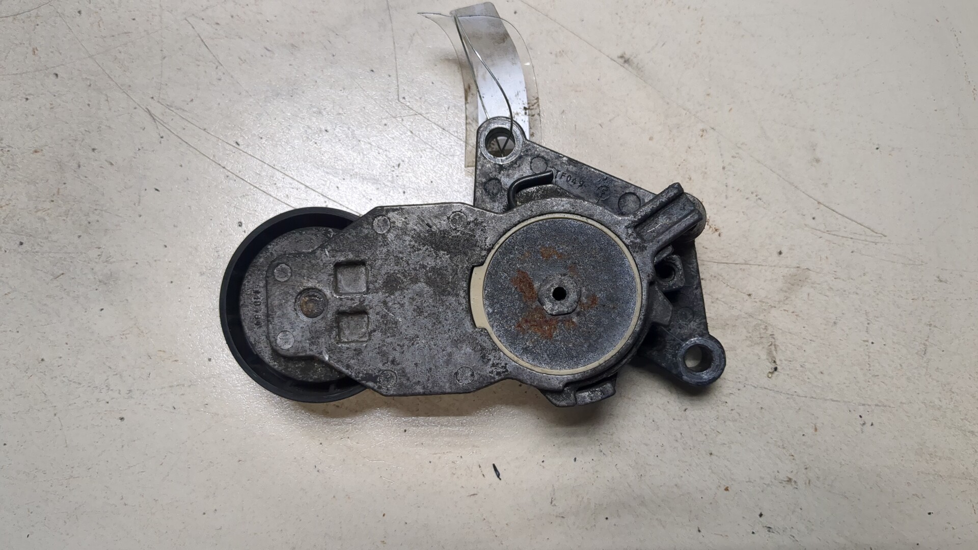 Натяжитель ремня