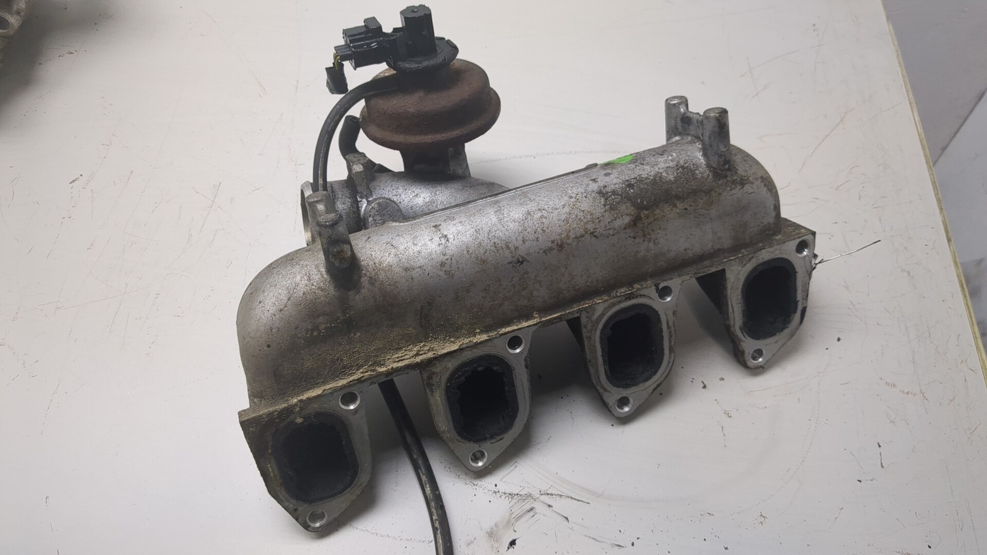 Клапан рециркуляции выхлопных газов (EGR)