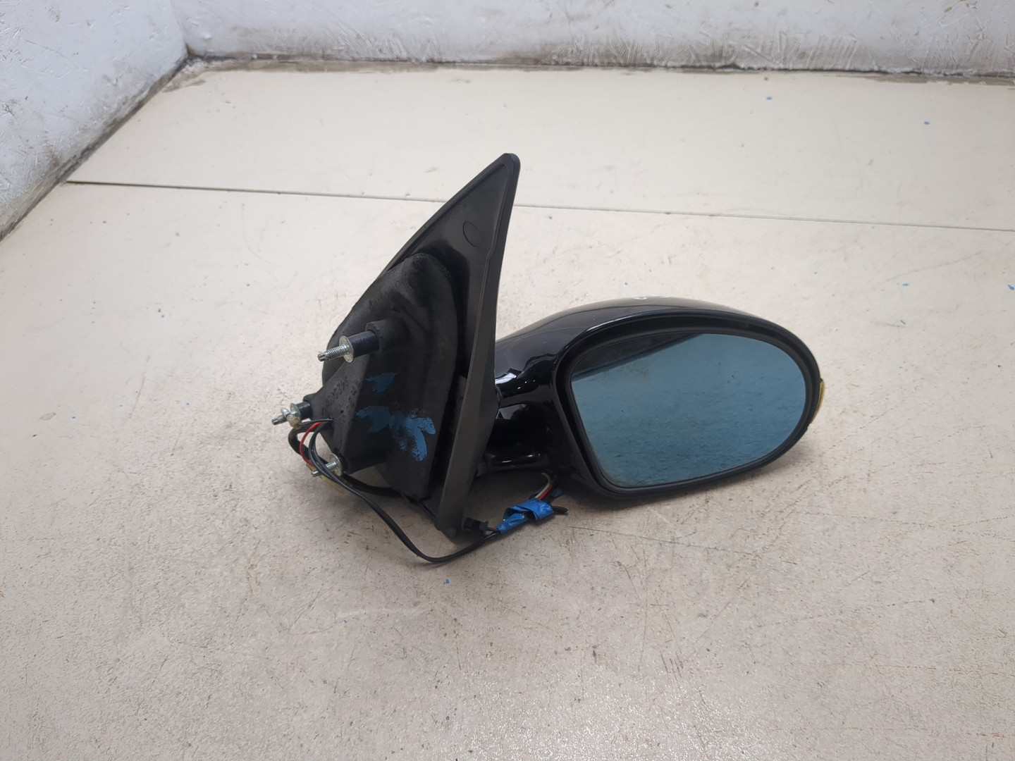 Зеркало правое электрическое