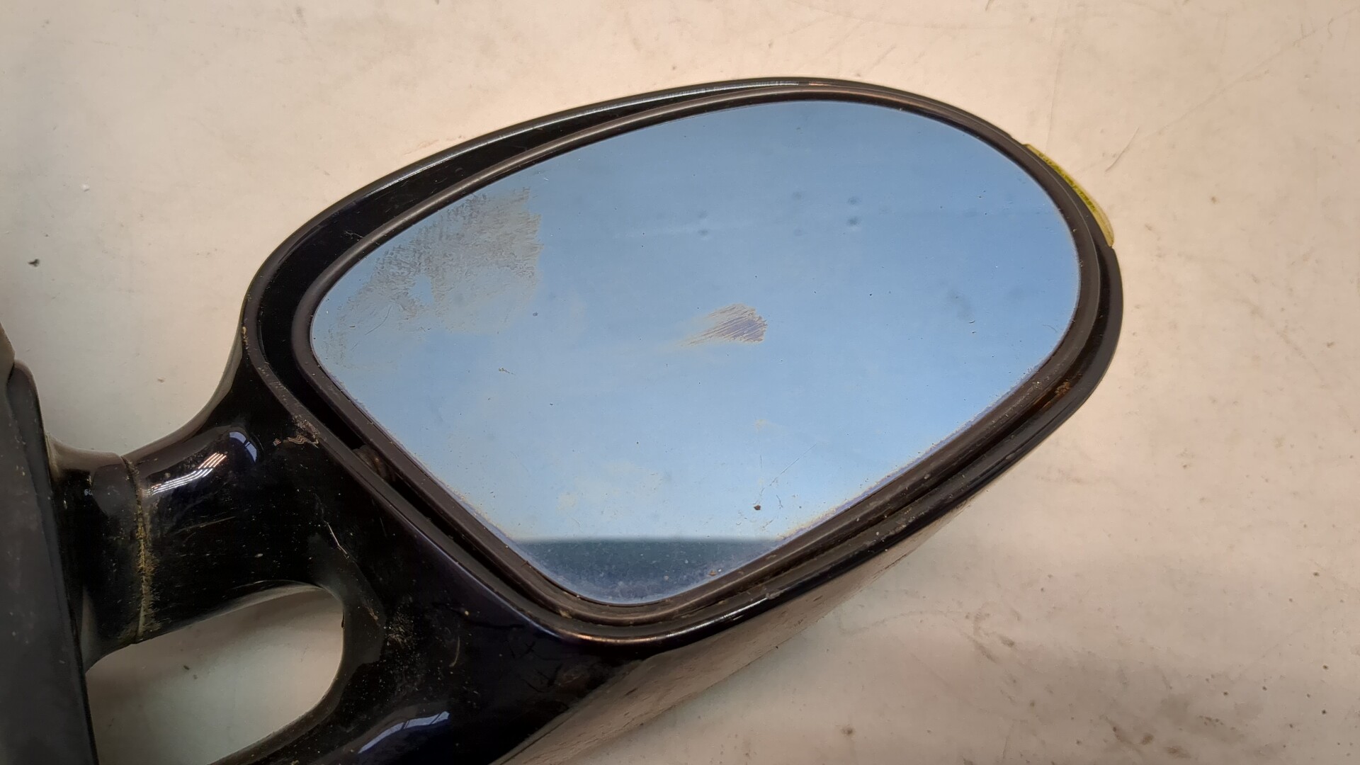 Зеркало правое электрическое