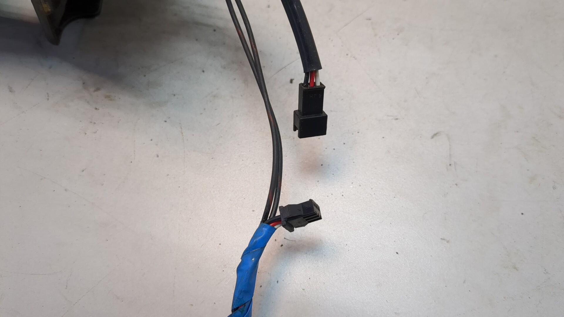 Зеркало правое электрическое