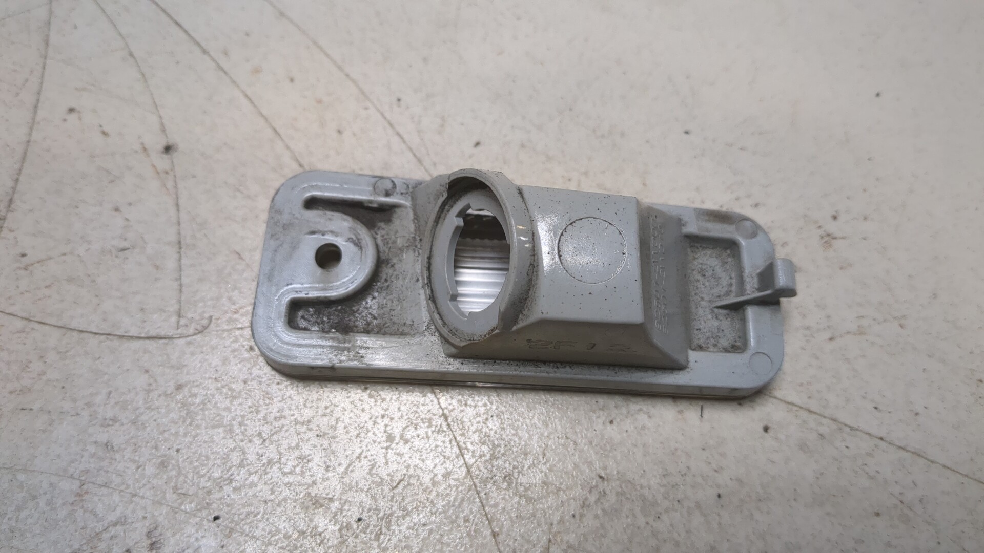 Фонарь подсветки номера