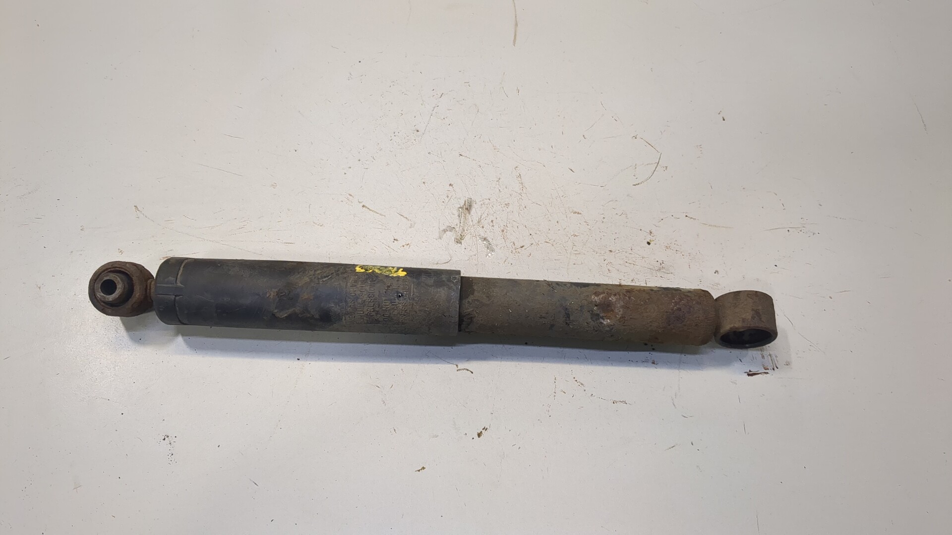 Амортизатор задний (стойка)