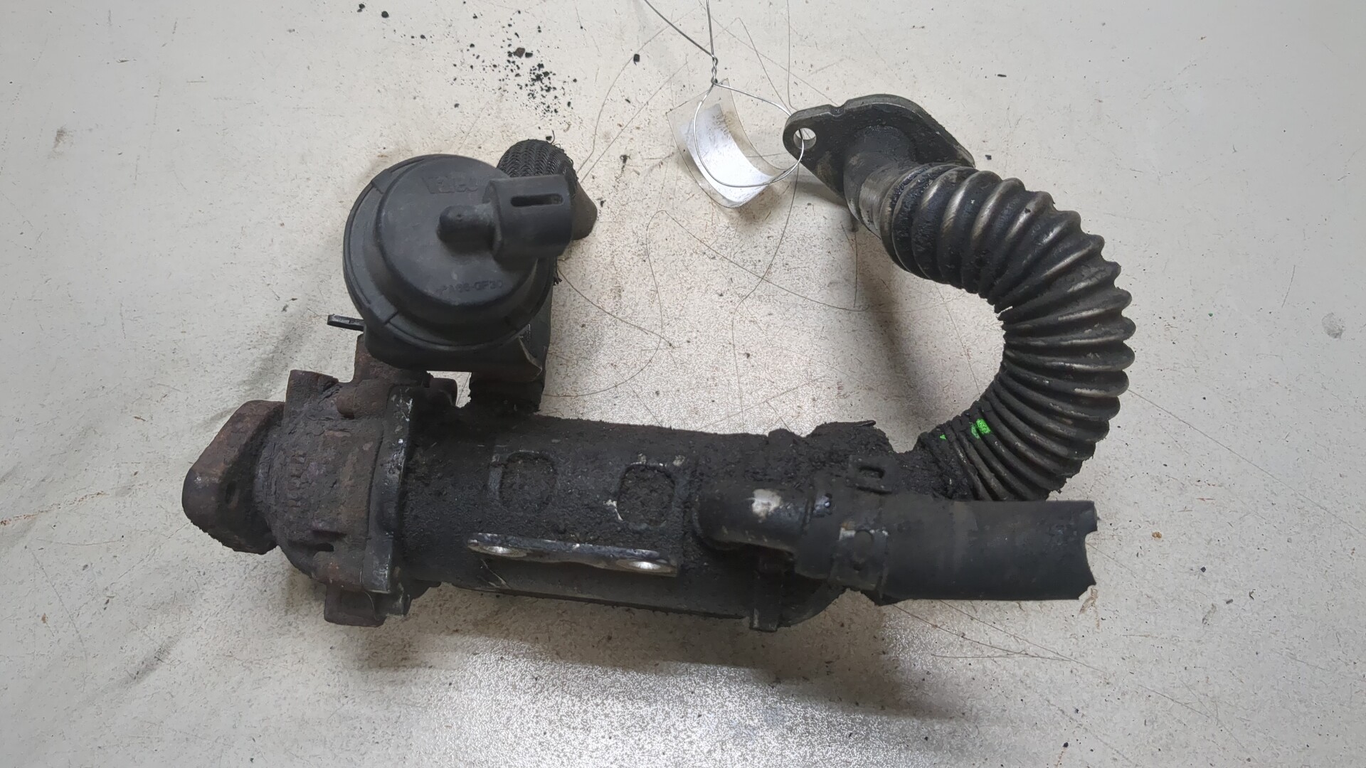 Тройник вентиляции картерных газов