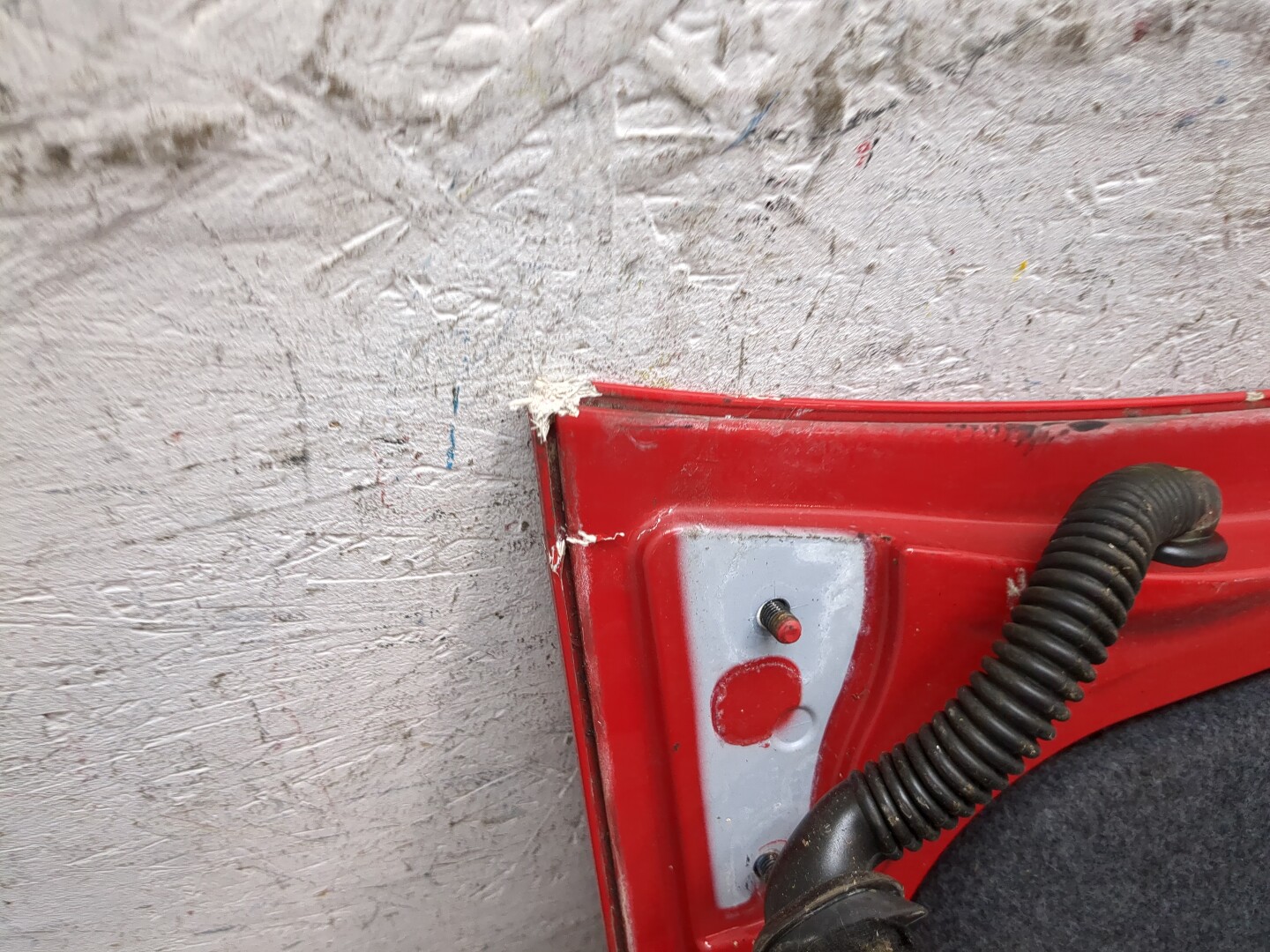 Дверь багажника