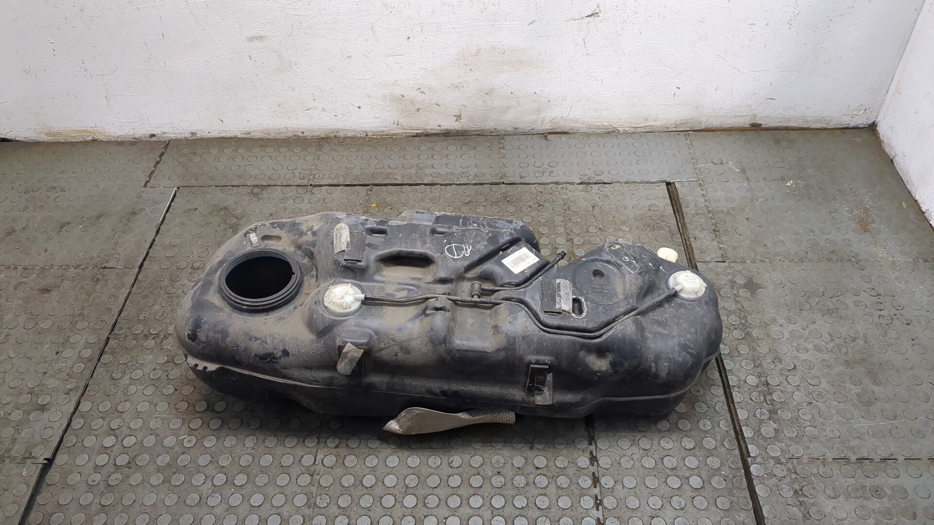 Бак топливный