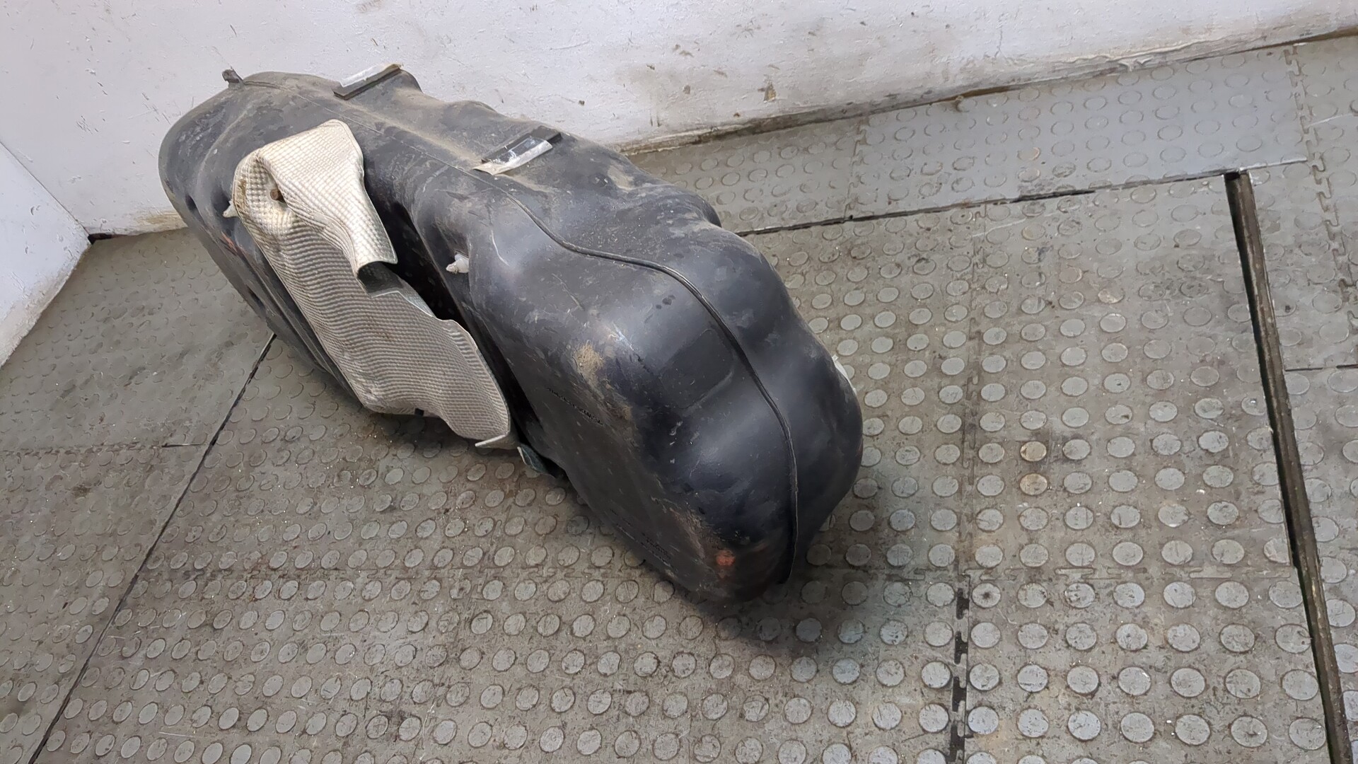 Бак топливный