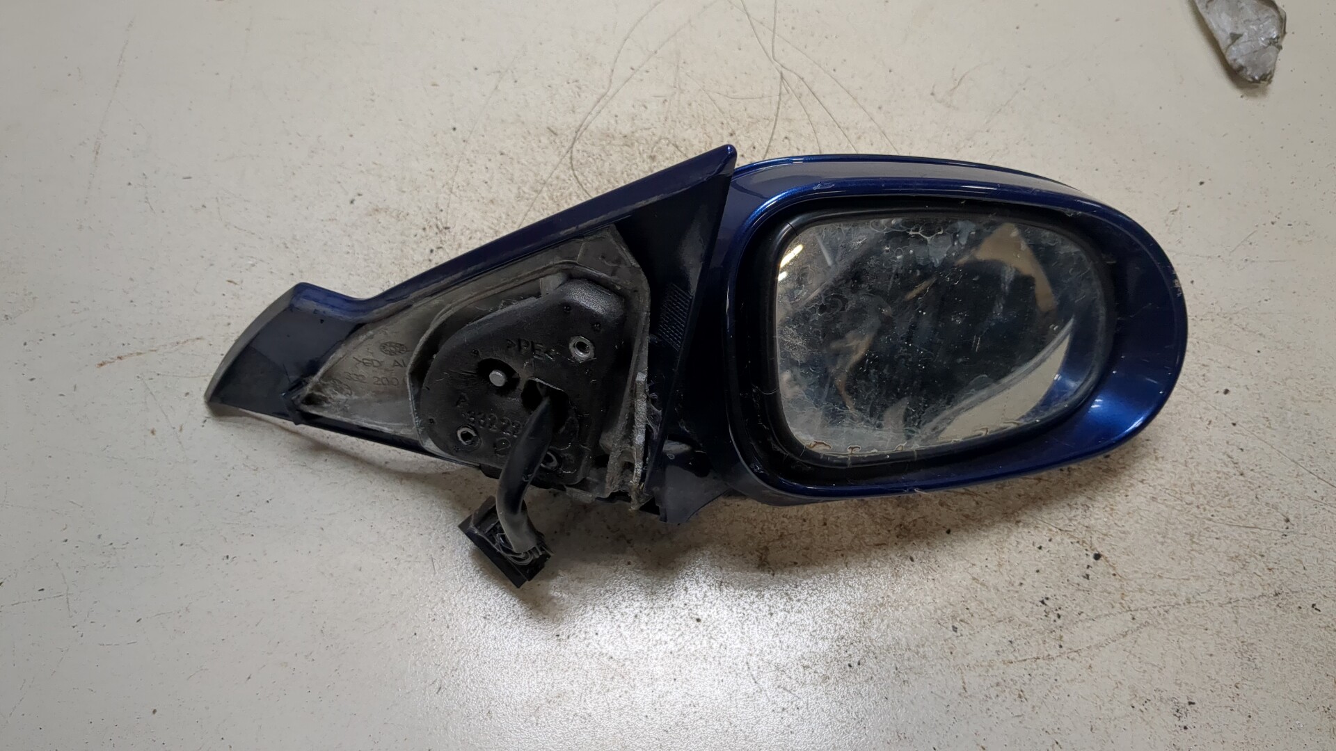 Зеркало правое электрическое