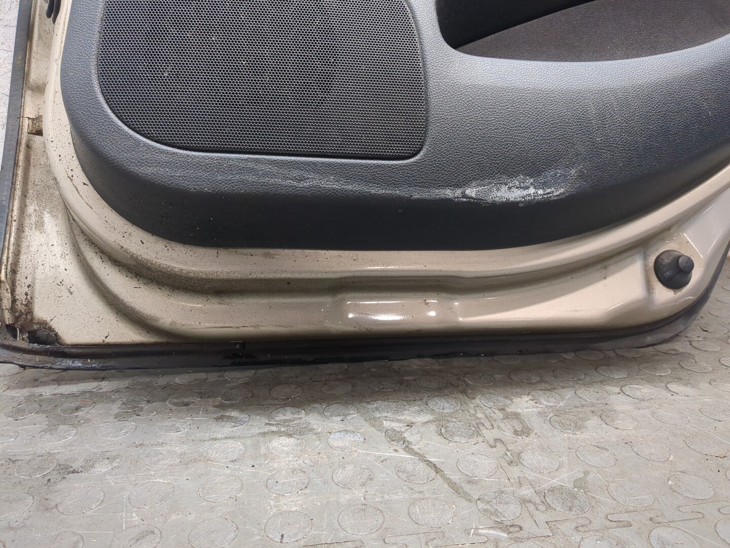 Дверь задняя правая