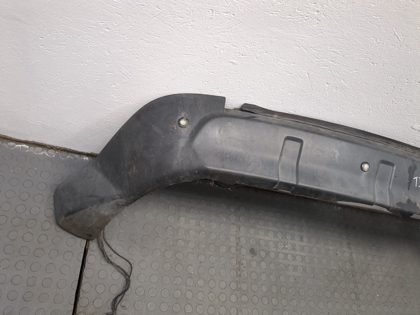 Бампер задний