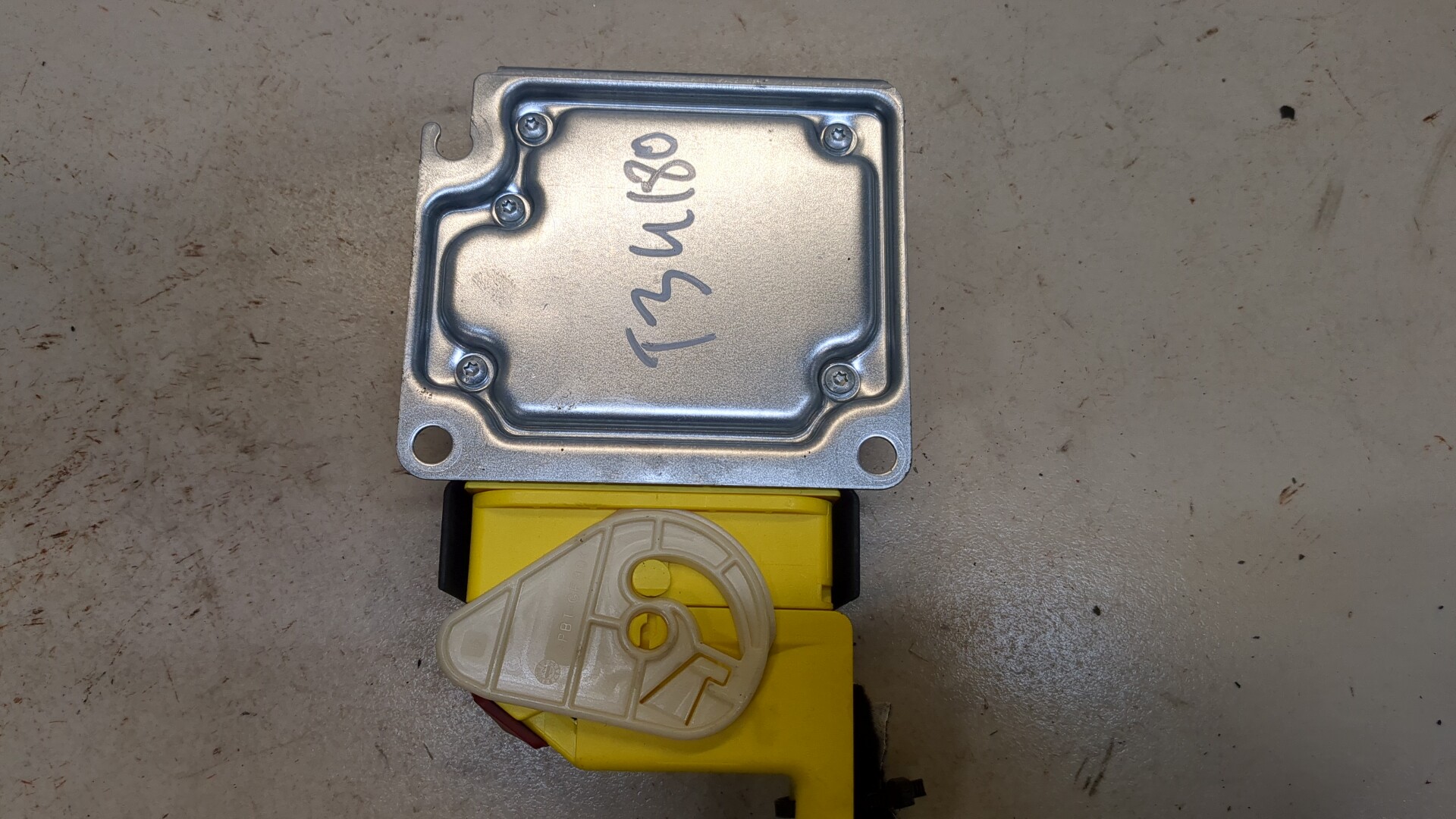 Блок управления подушек безопасности (AIR BAG)