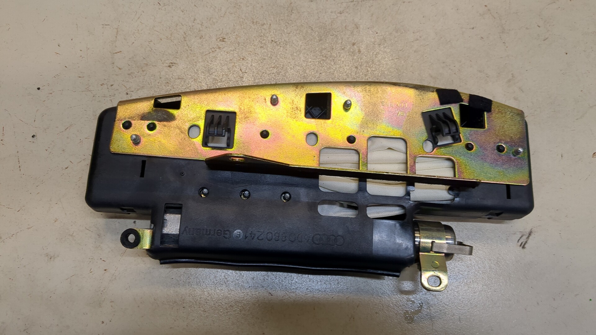 Подушка безопасности боковая (в сиденье)