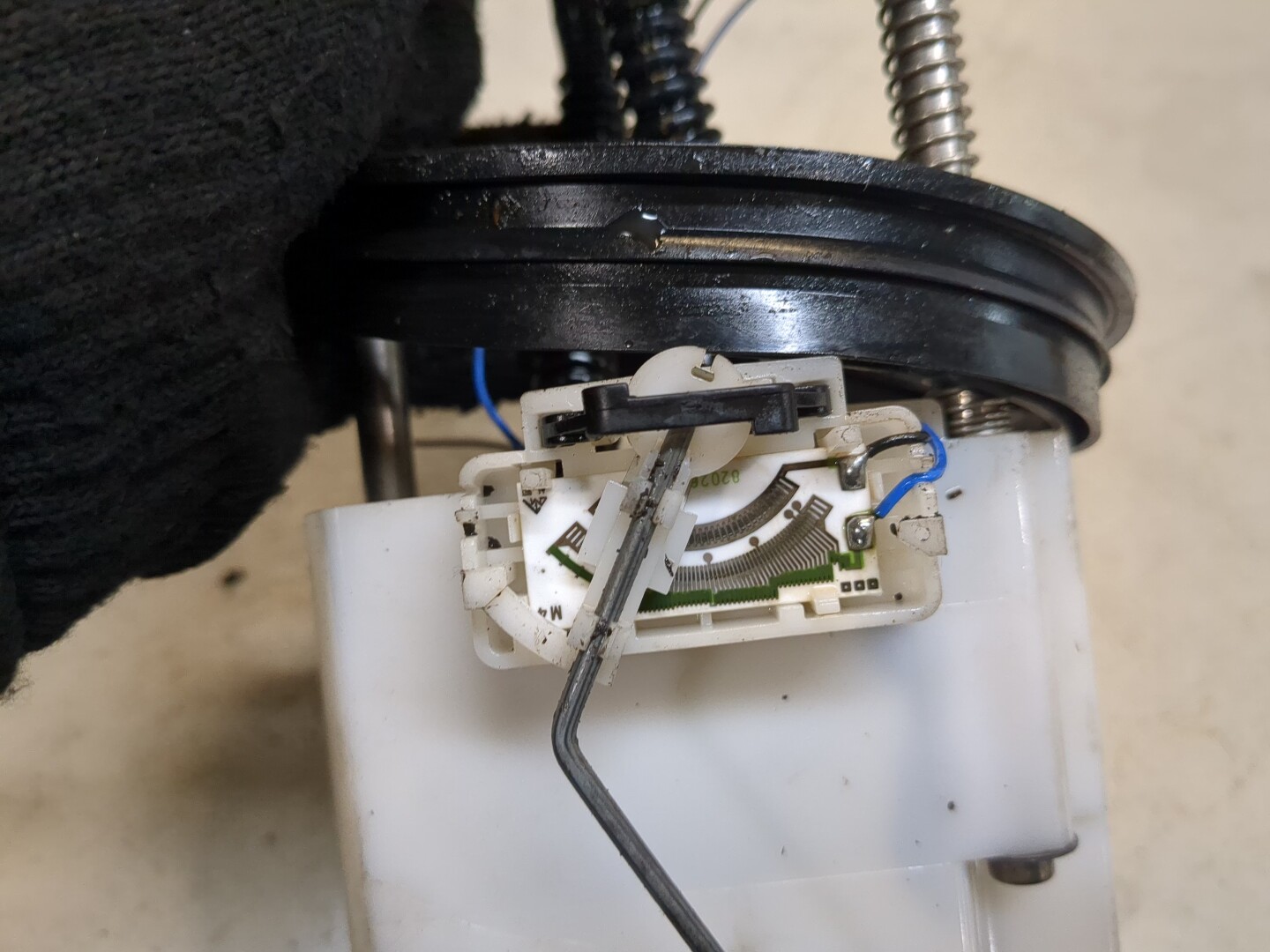 Датчик уровня топлива