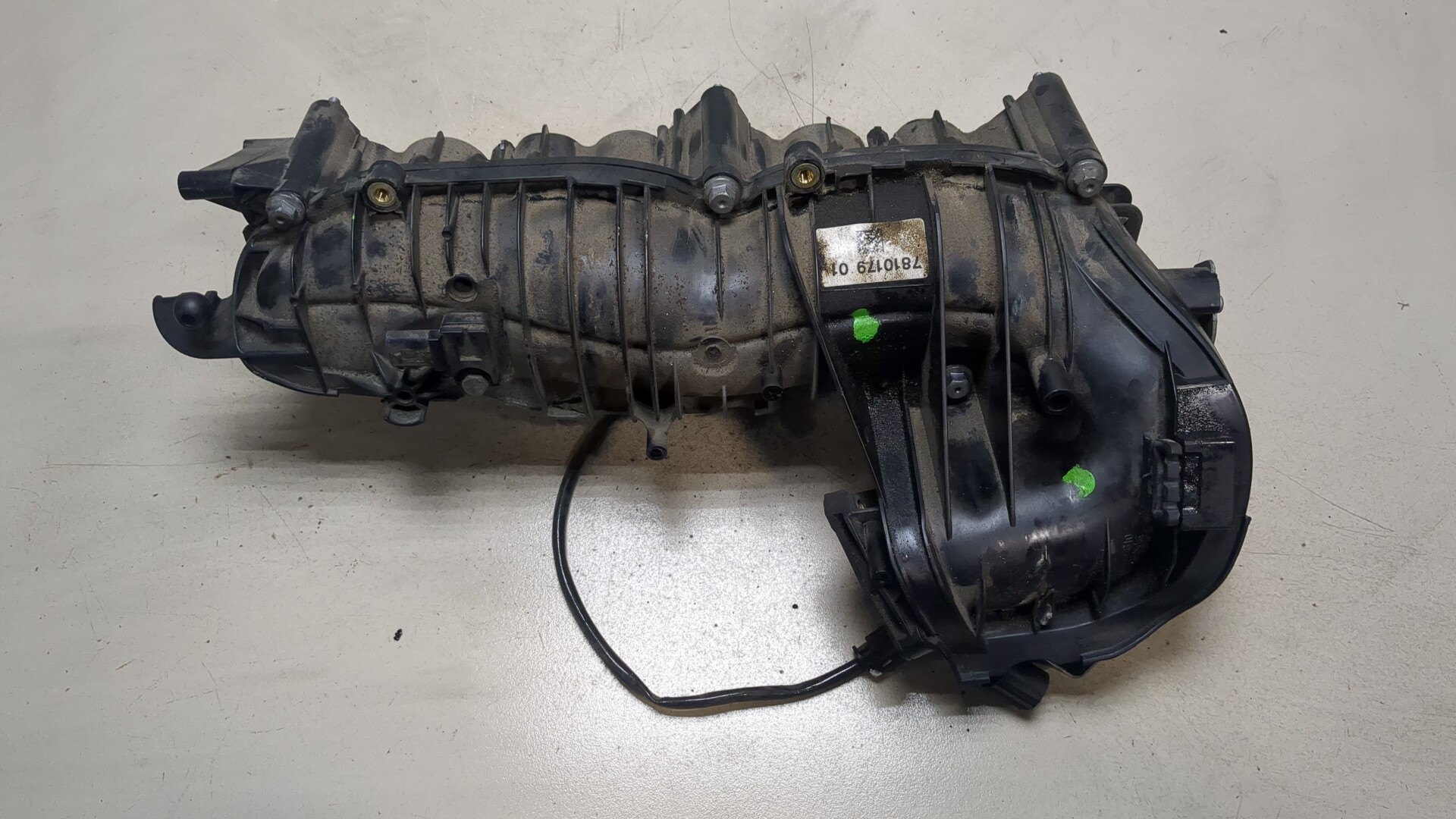 Коллектор впускной