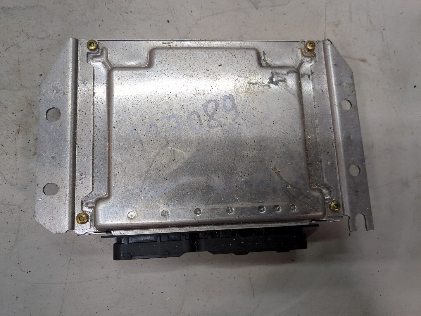 Блок управления двигателем