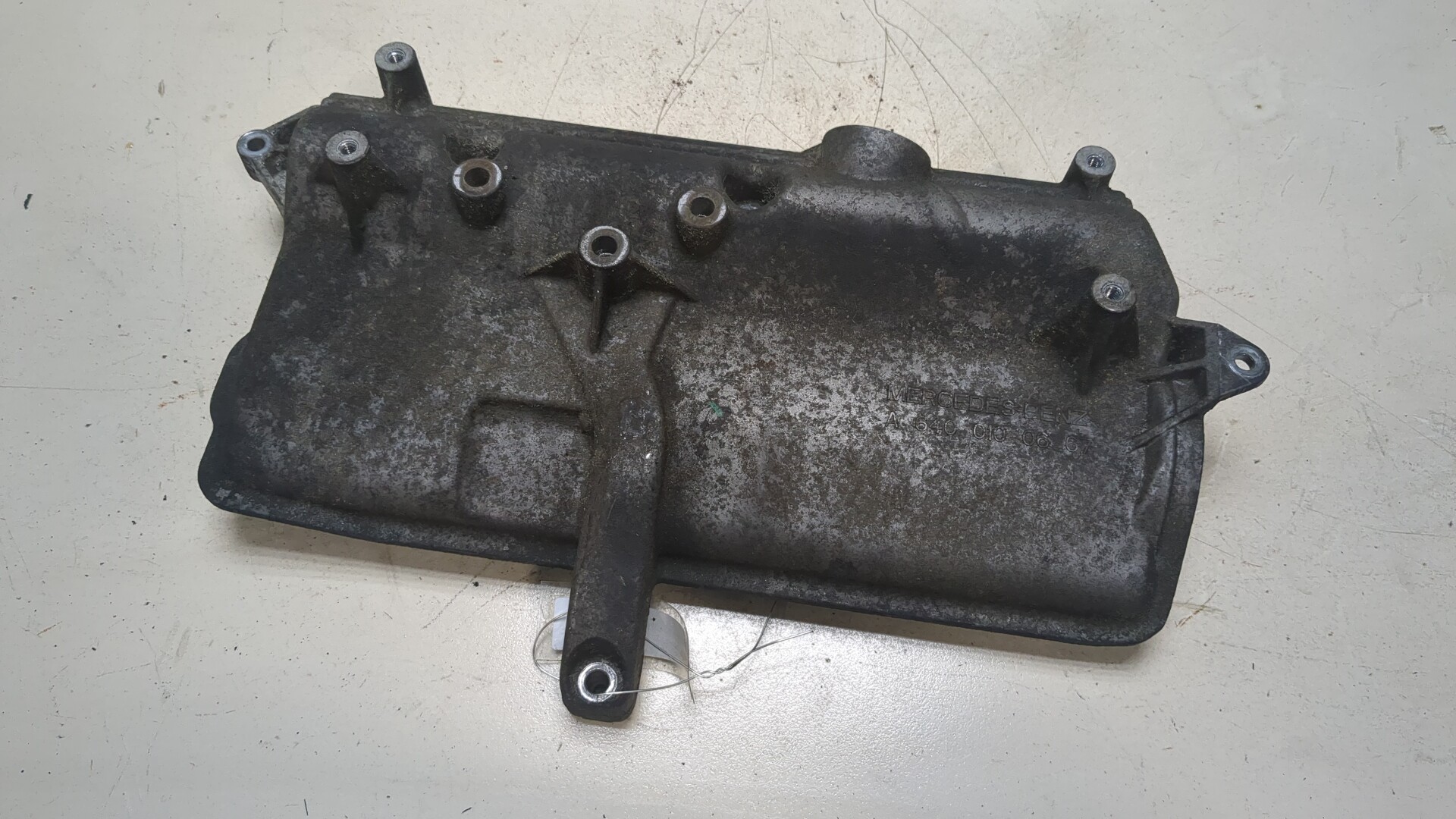 Крышка клапанная ГБЦ