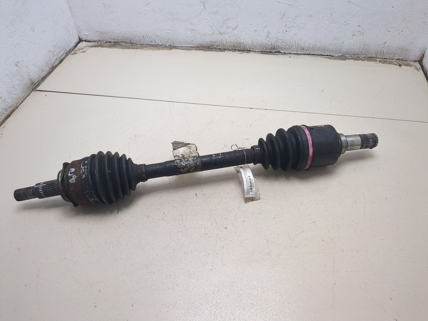 Полуось передняя левая