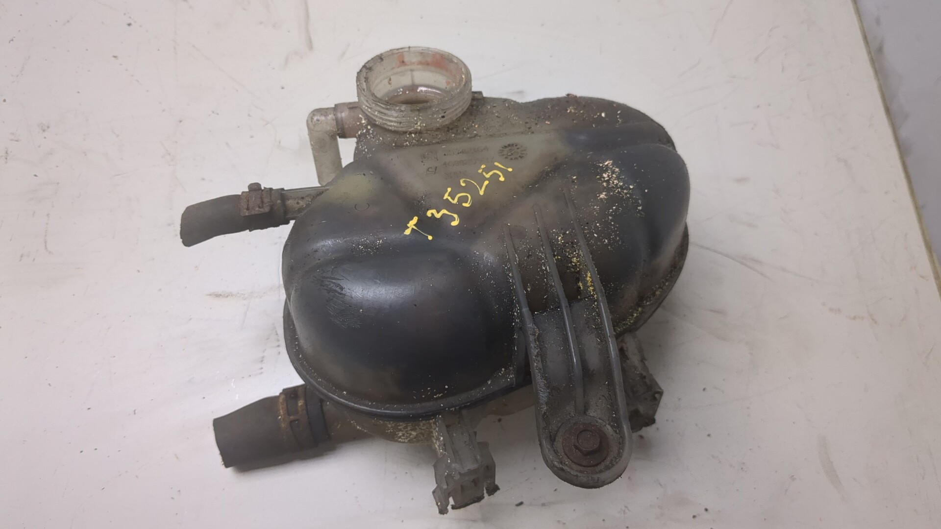 Бачок расширительный