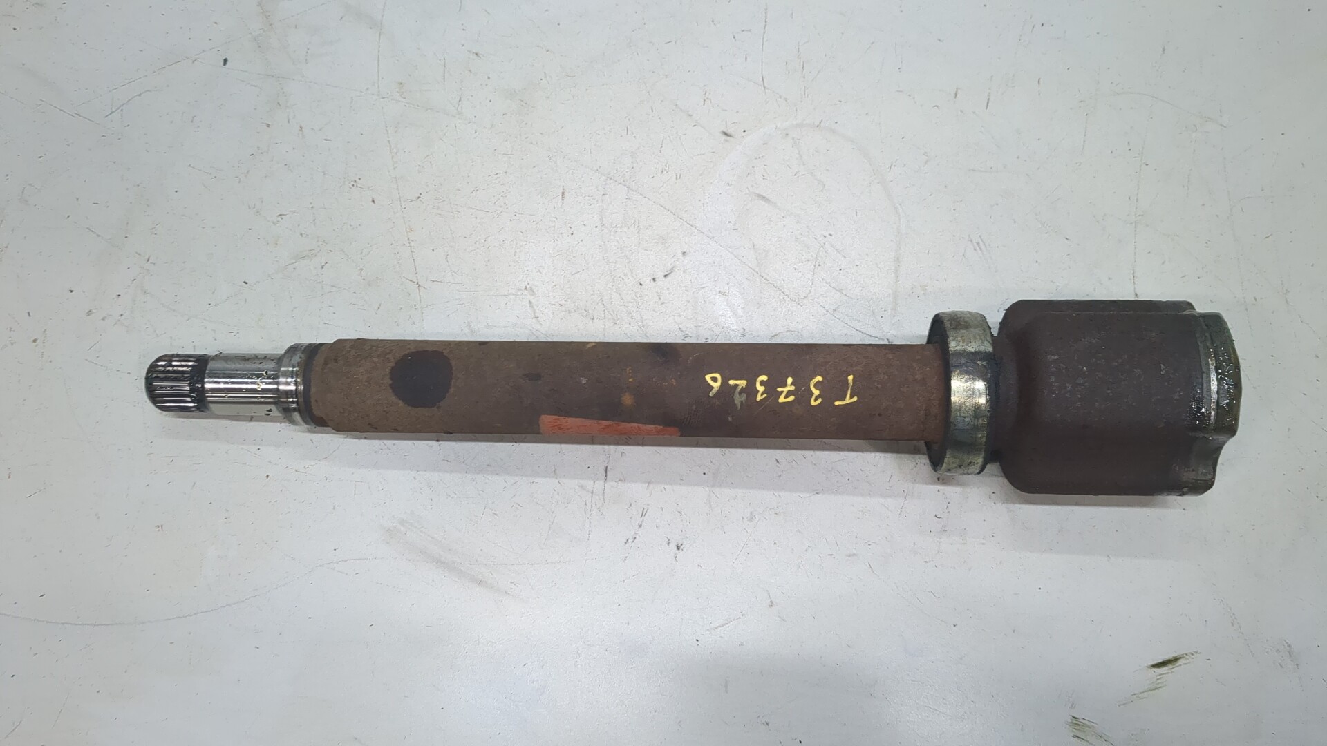 Полуось передняя правая