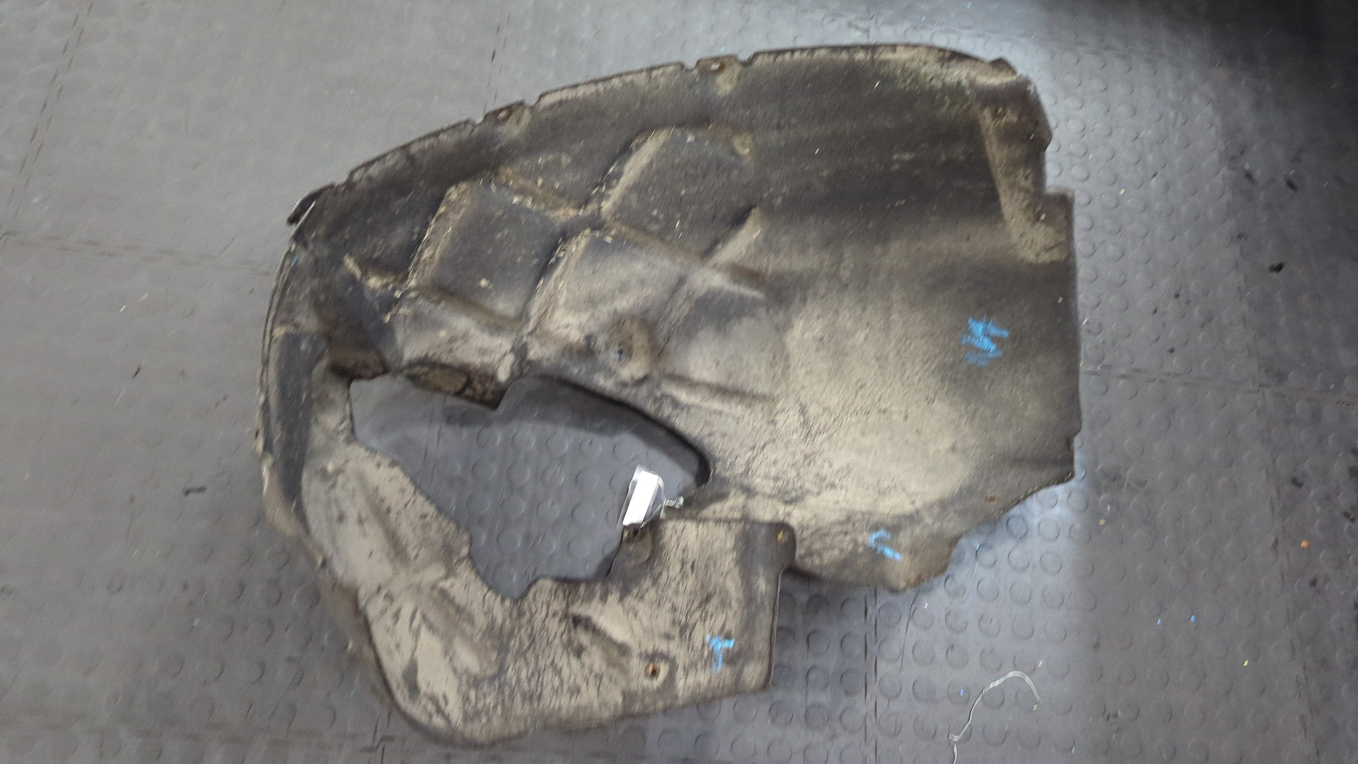 Локер передний левый