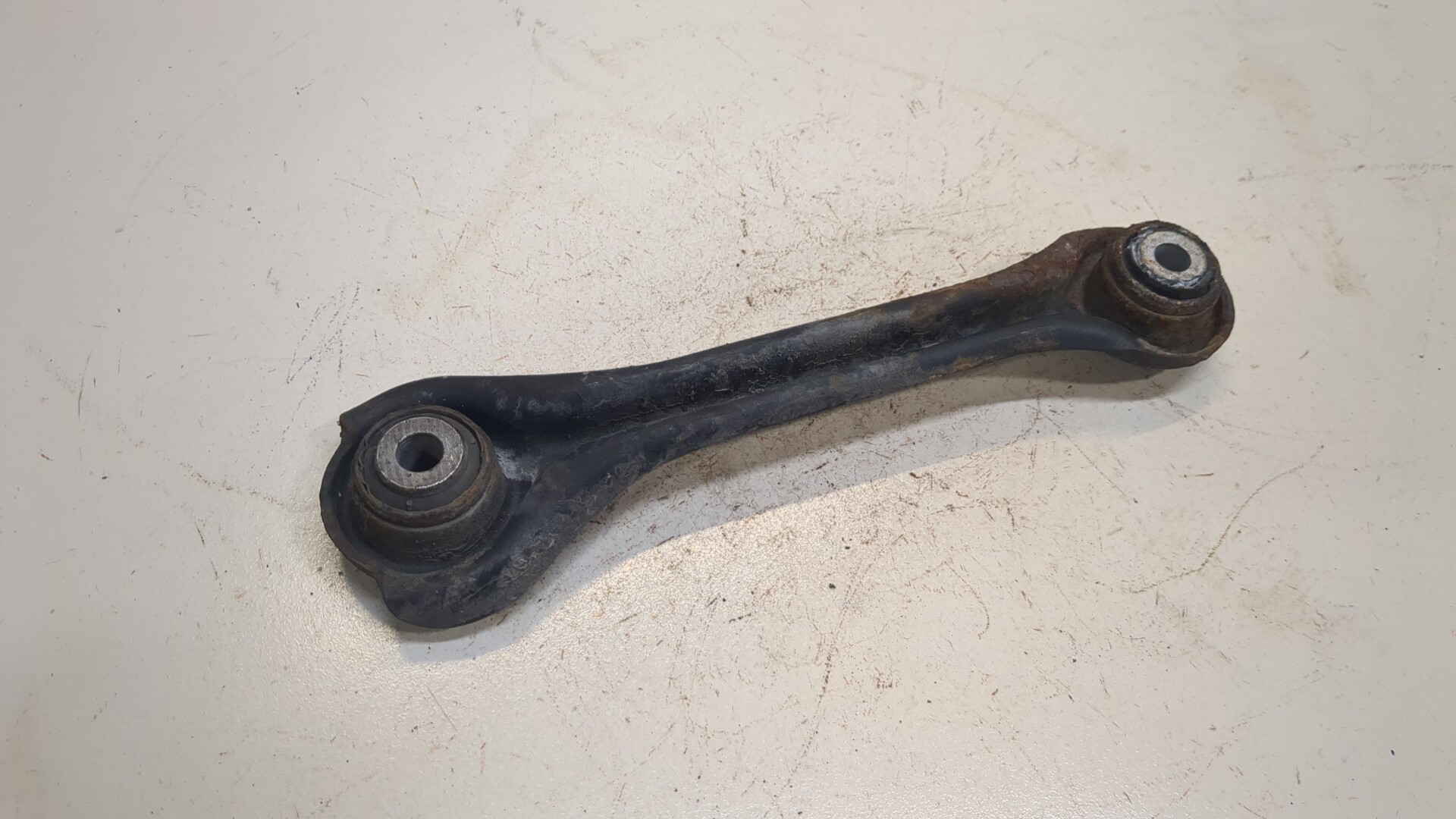 Рычаг задний