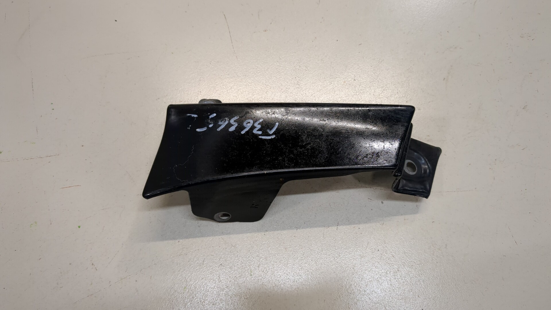 Планка под фонарь левая