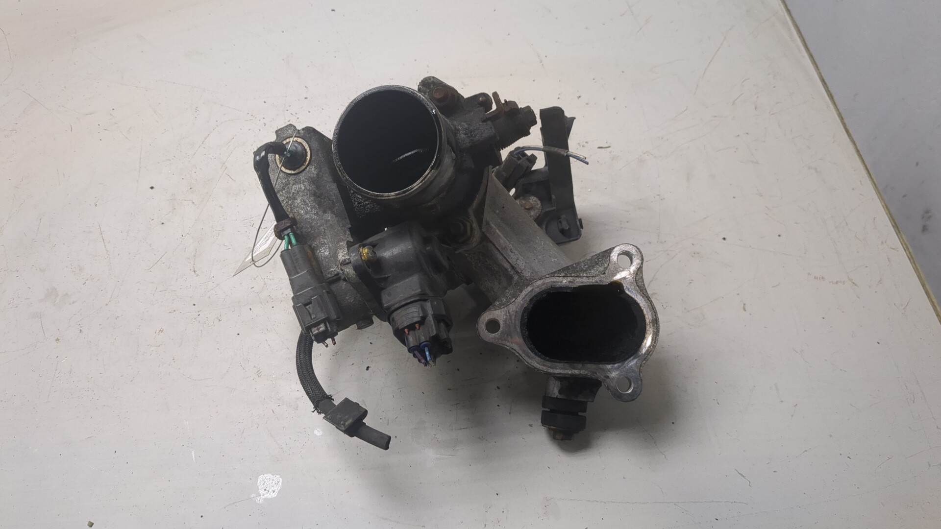 Заслонка дроссельная электрическая