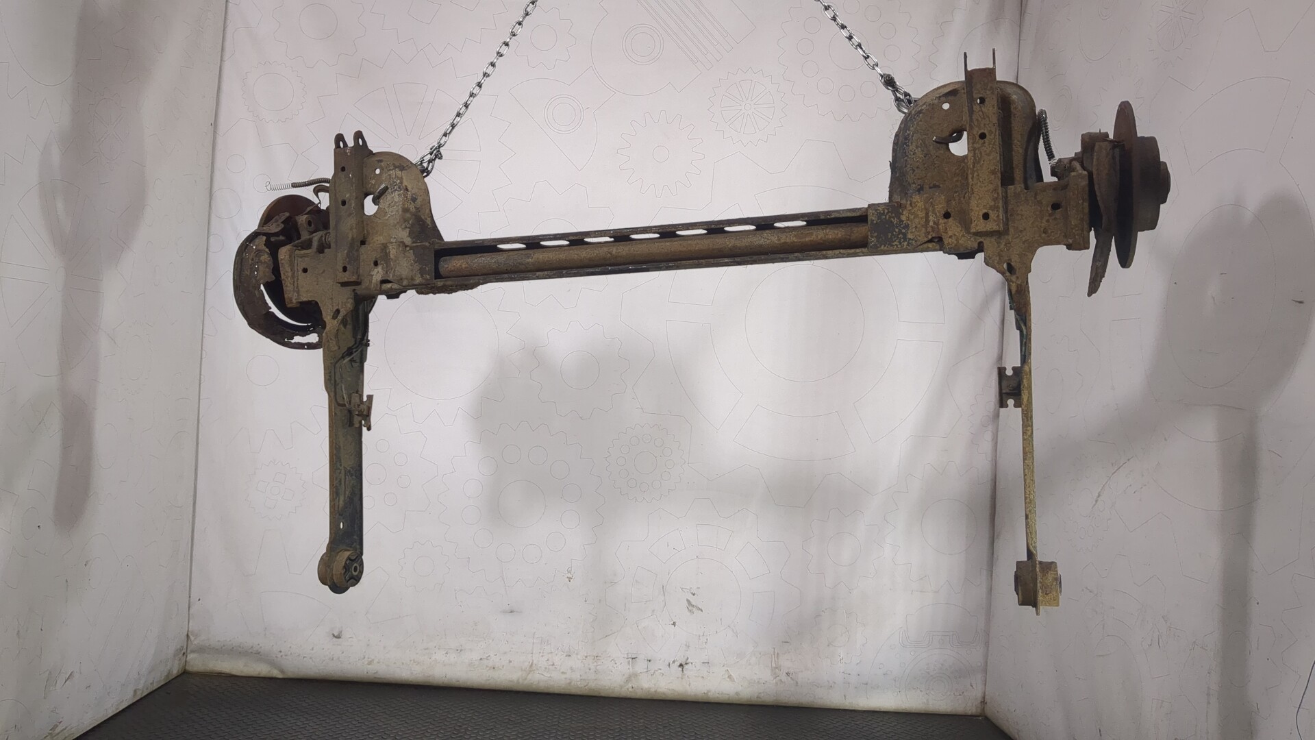 Балка задняя