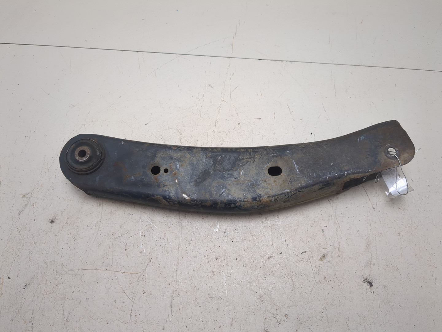 Рычаг задний