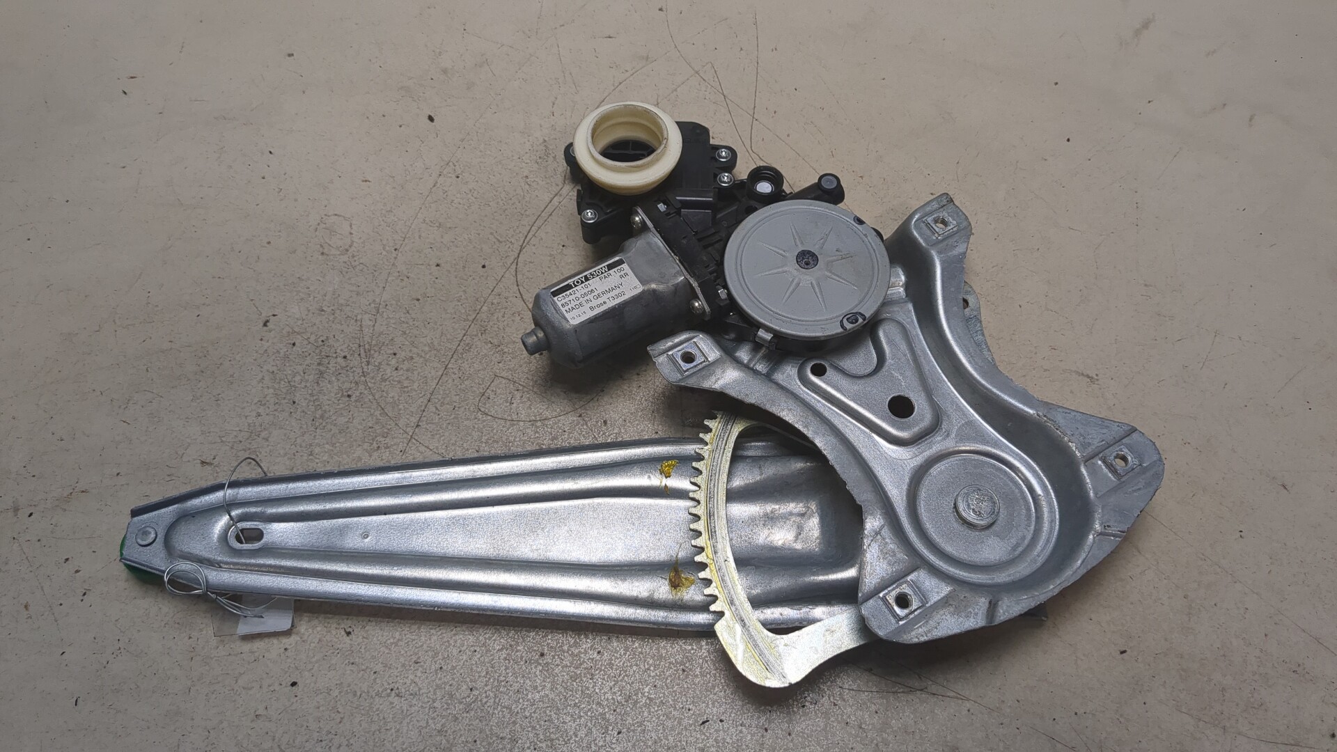 Стеклоподъемник электр. задний правый