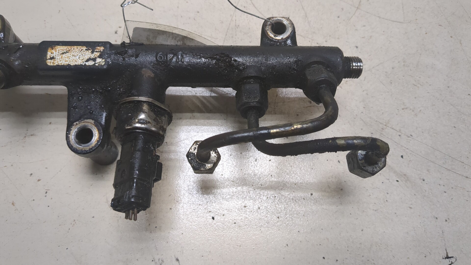 Рейка топливная (рампа)