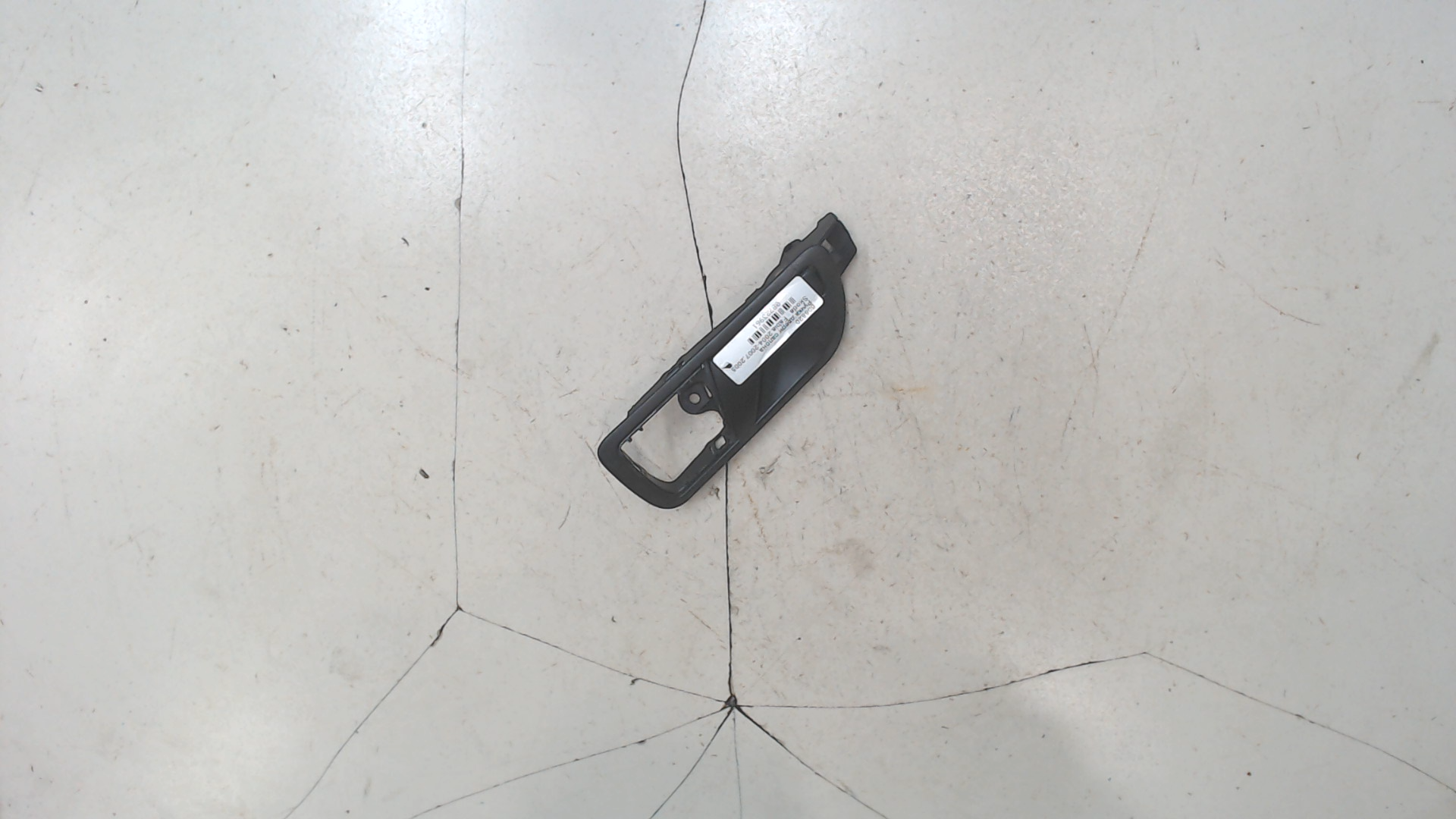 Ручка двери задней внутренняя левая