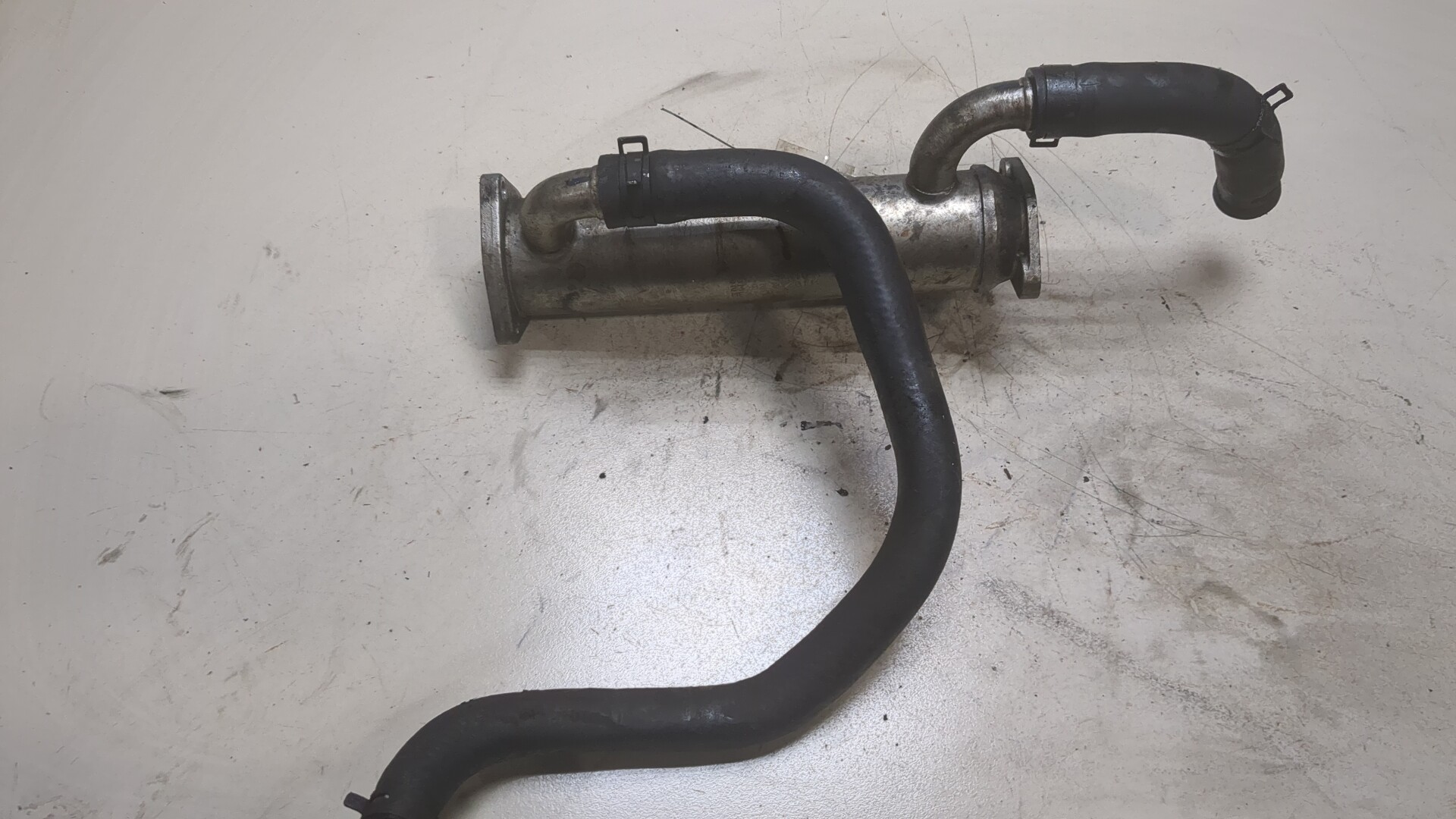 Тройник вентиляции картерных газов