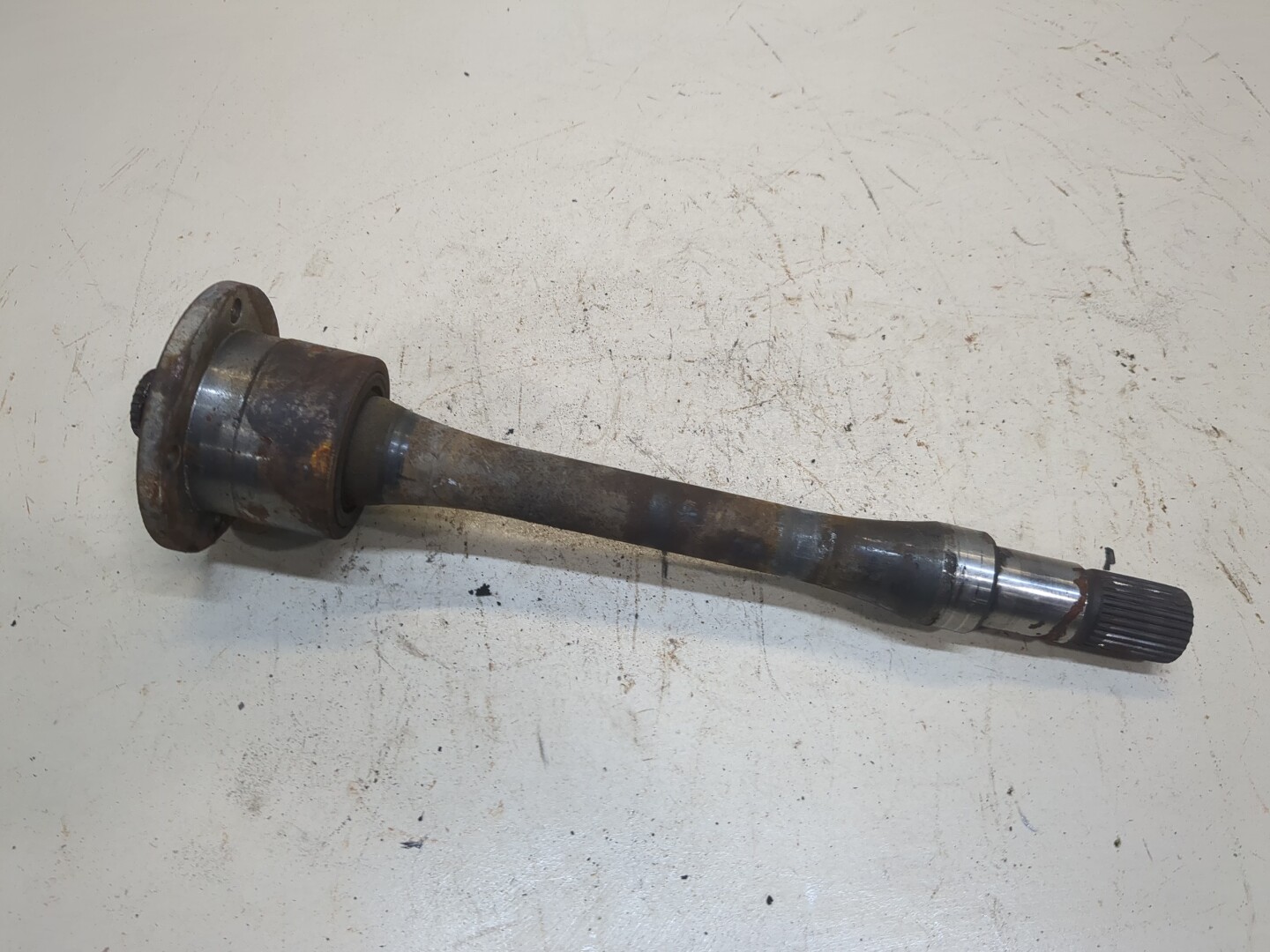 Полуось передняя правая