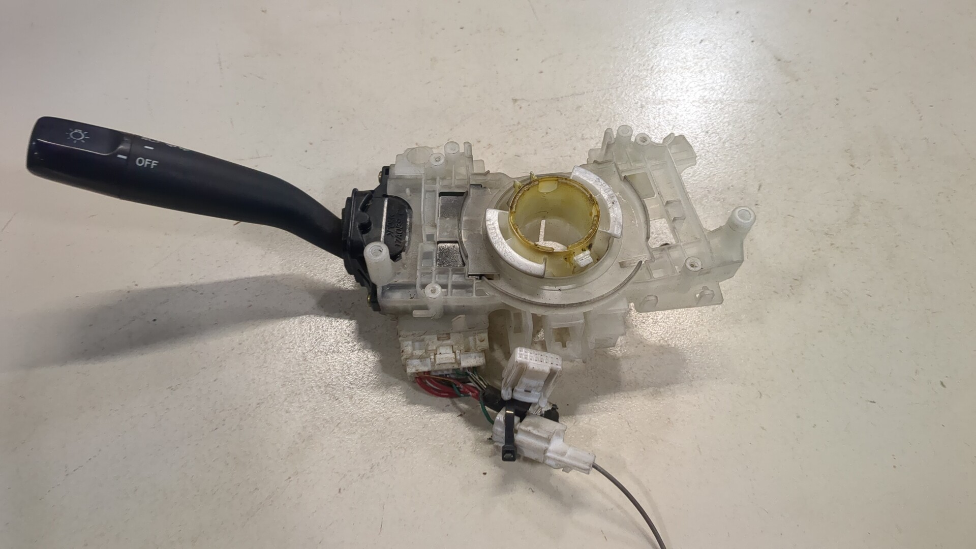 Переключатель поворотов подрулевой