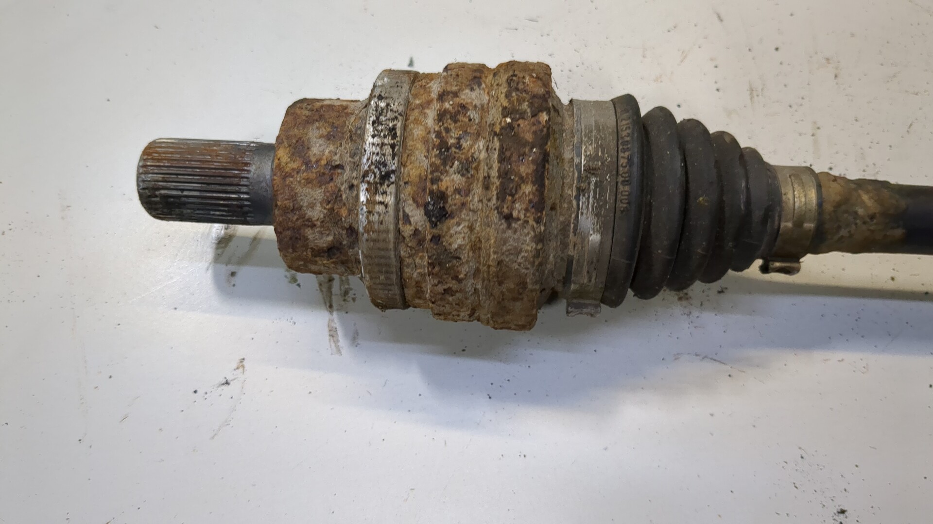 Полуось задняя правая