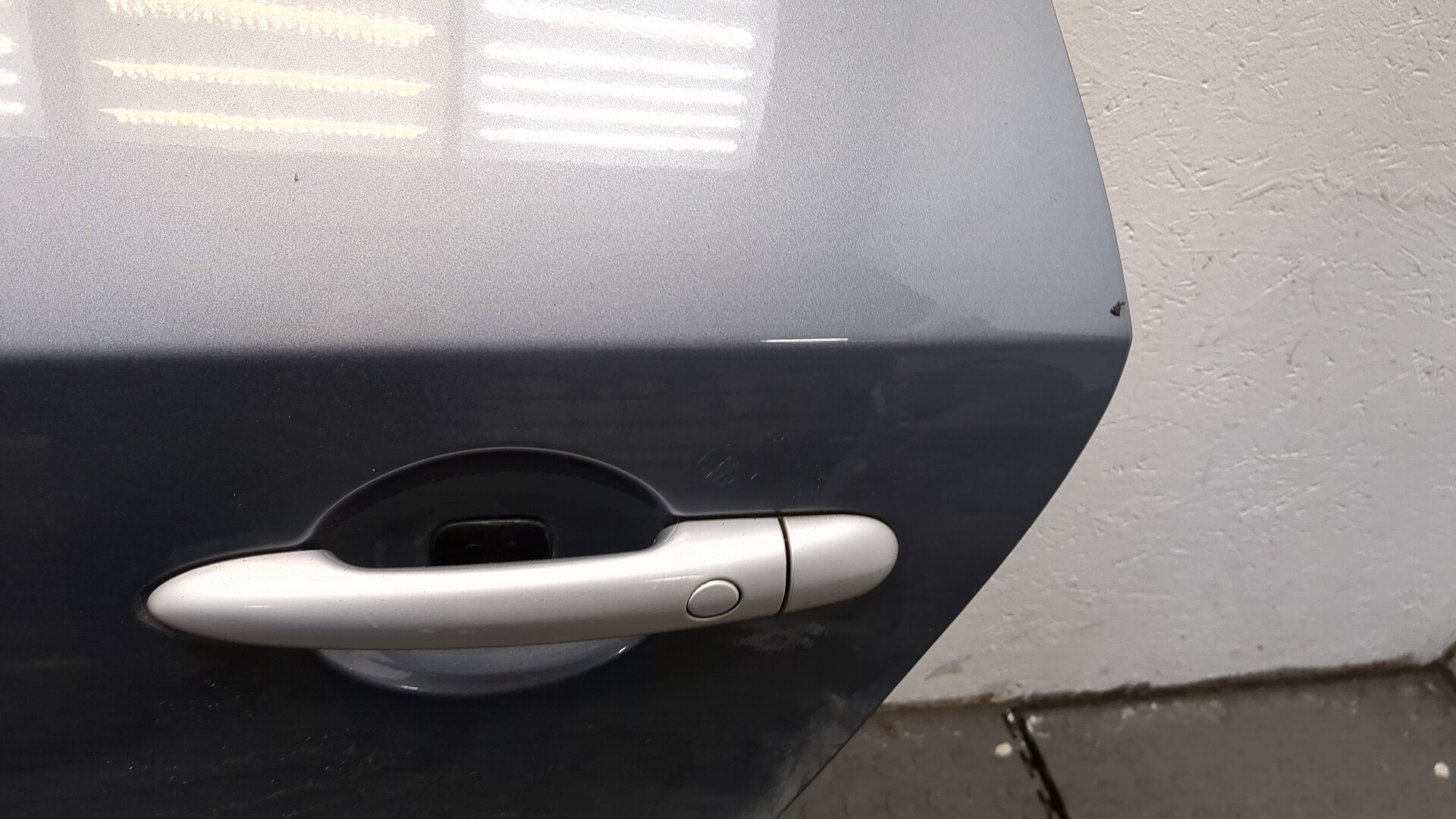 Дверь задняя левая