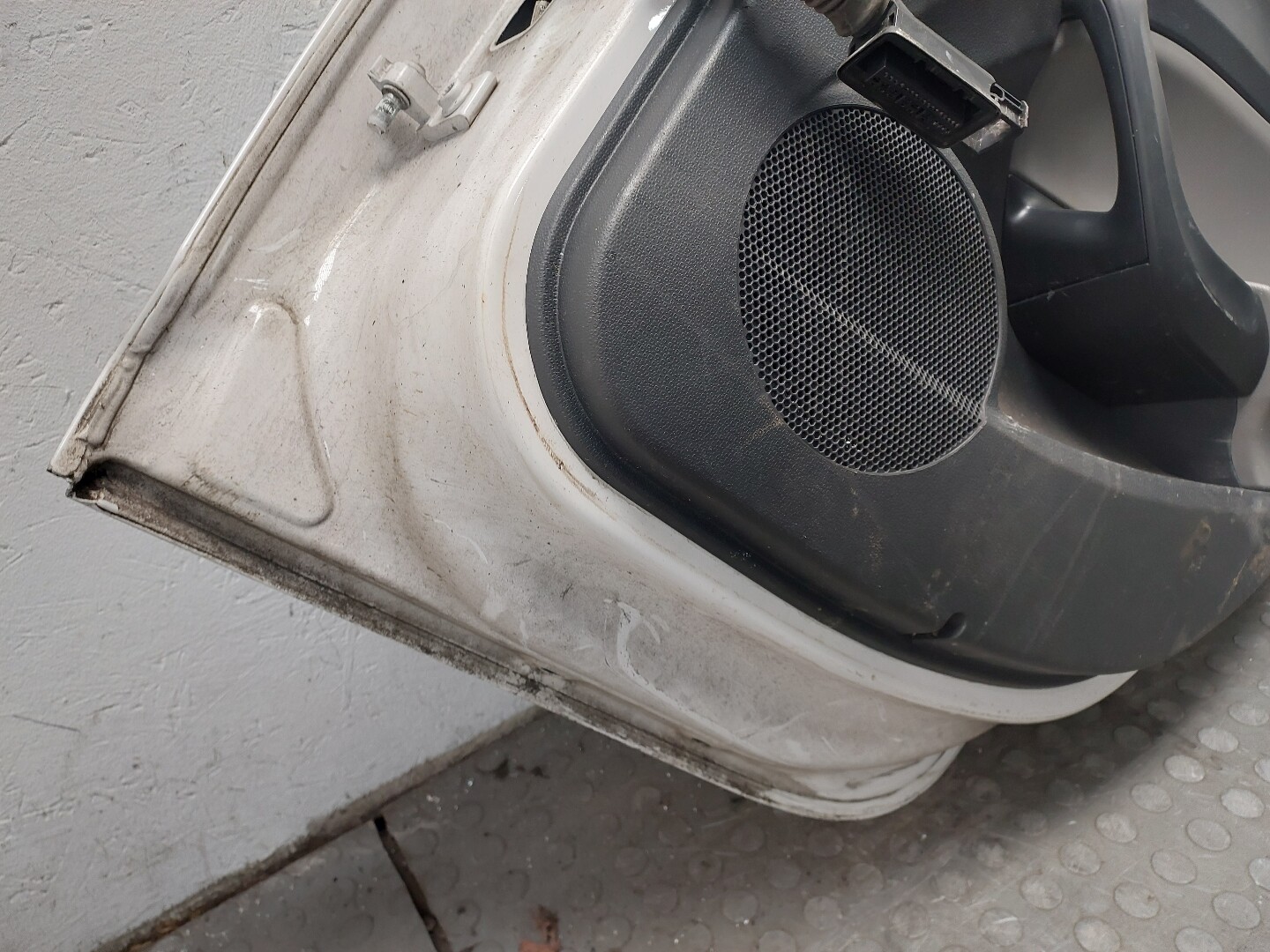 Дверь задняя правая