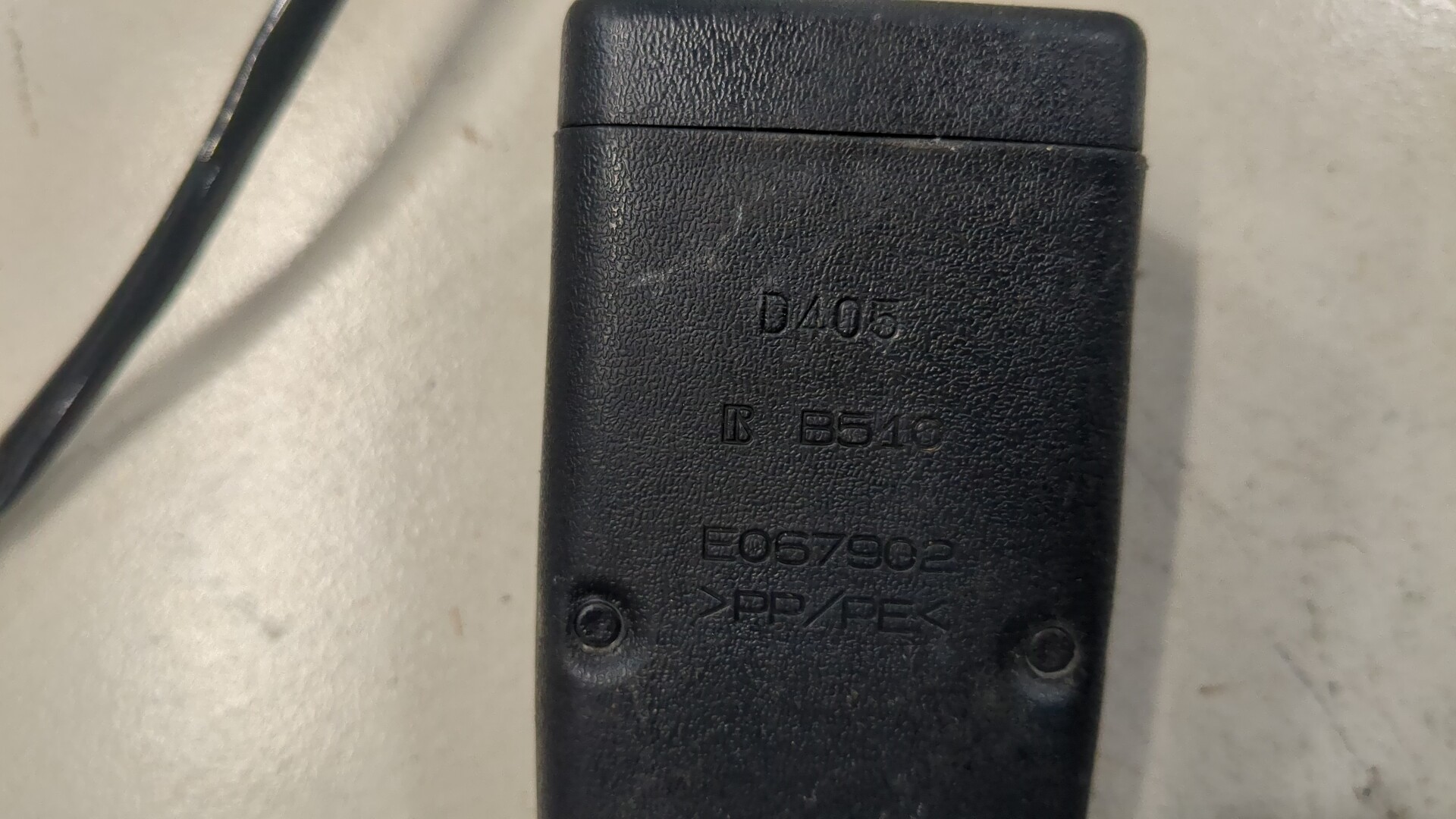 Ответная часть ремня безопасности