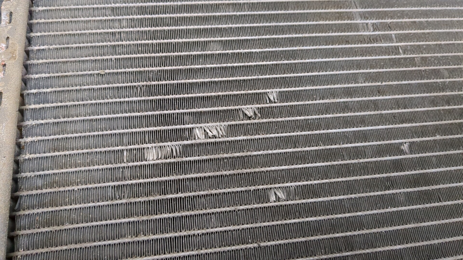 Радиатор охлаждения двигателя основной