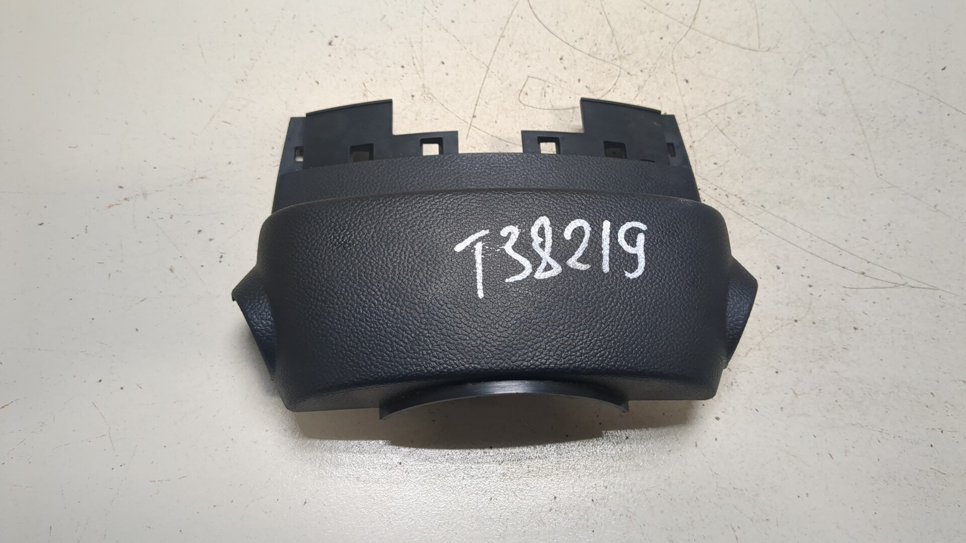 Кожух рулевой колонки