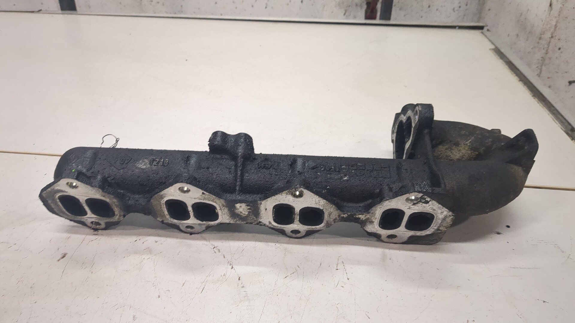 Коллектор впускной