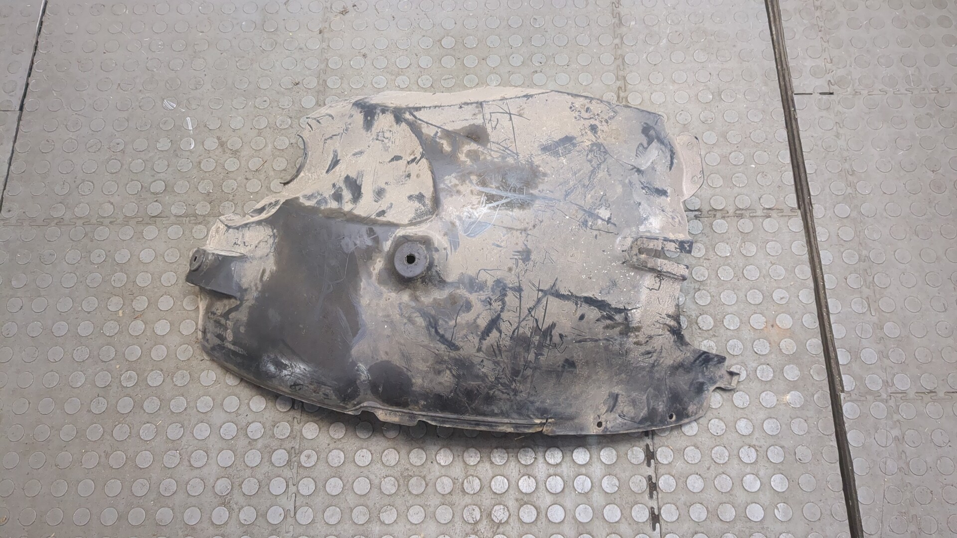 Локер передний левый