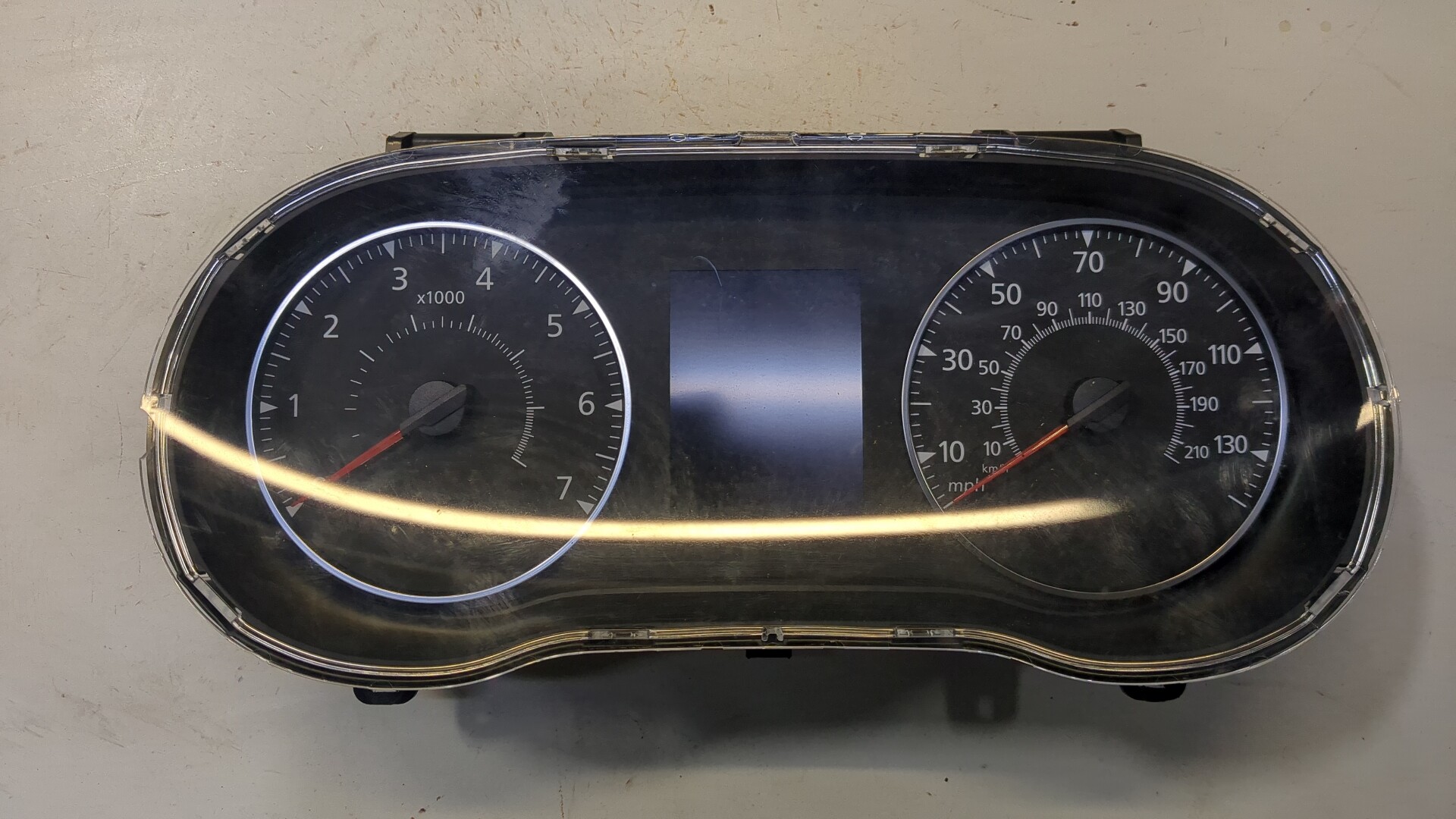 Панель приборов