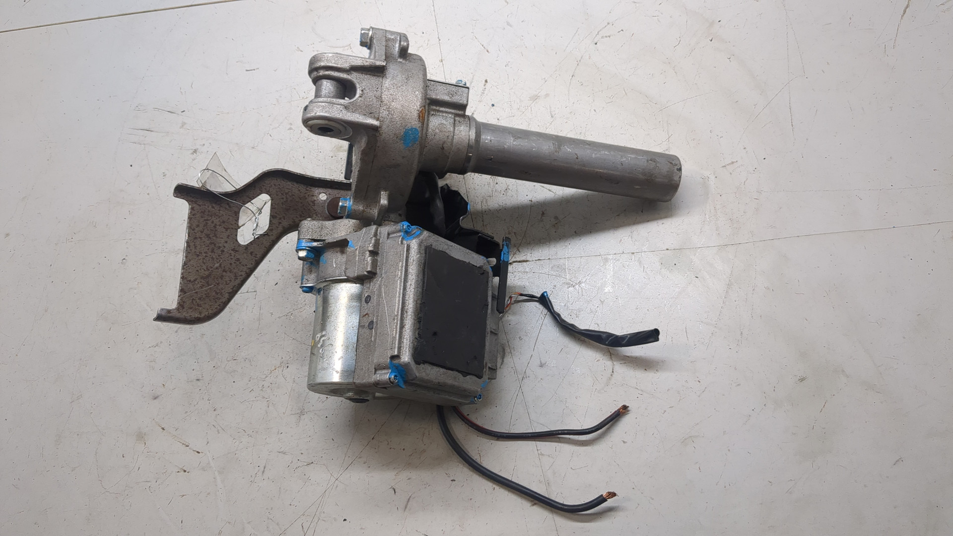 Серводвигатель рулевой рейки